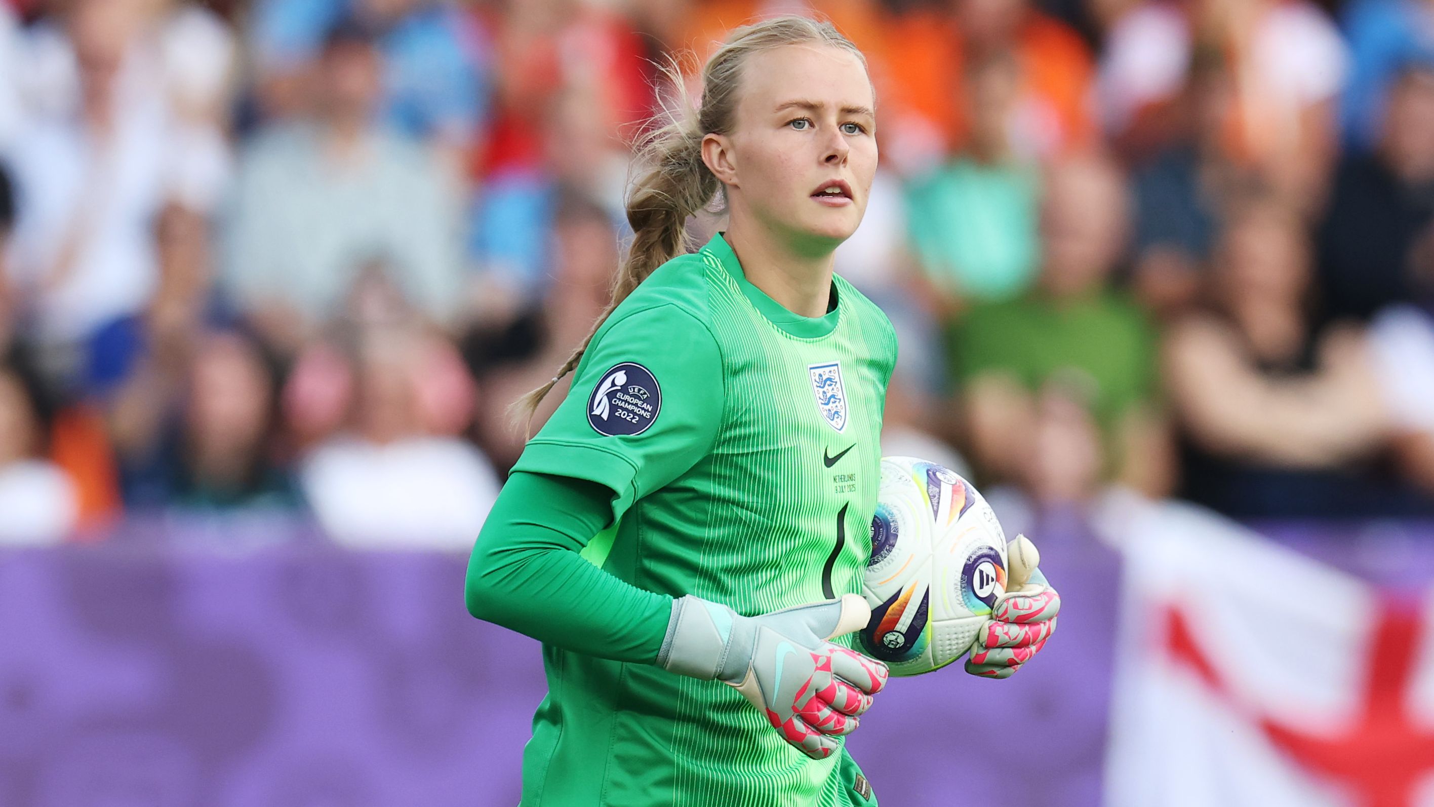 Lauren Hemp hails 'thriving' Hannah Hampton as England goalkeeper impresses at Euro 2025 after replacing Mary Earps