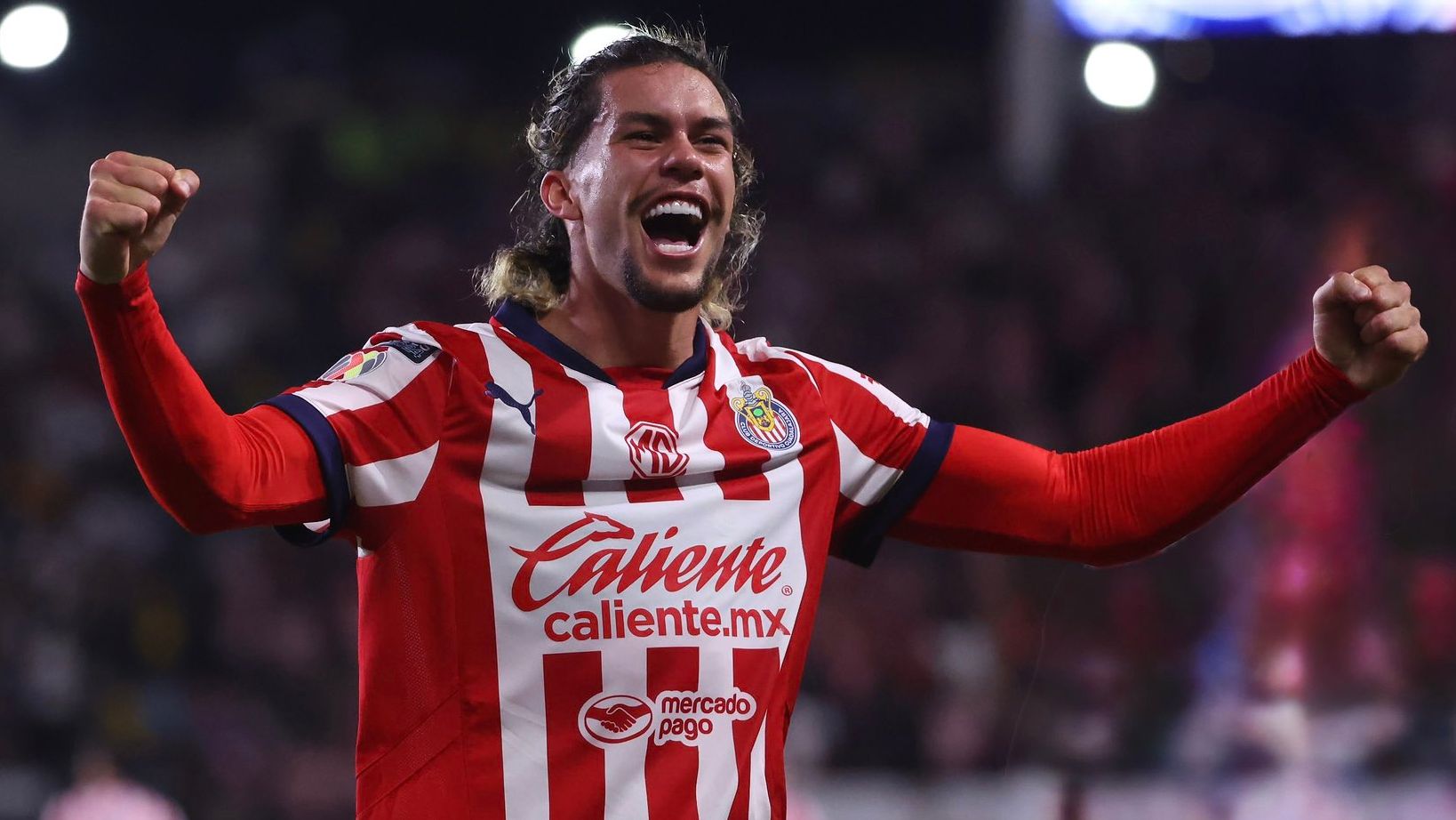 Efraín Álvarez becomes first Chivas player since Alexis Vega to wear No. 10 jersey; USMNT's Cade Cowell also switches numbers