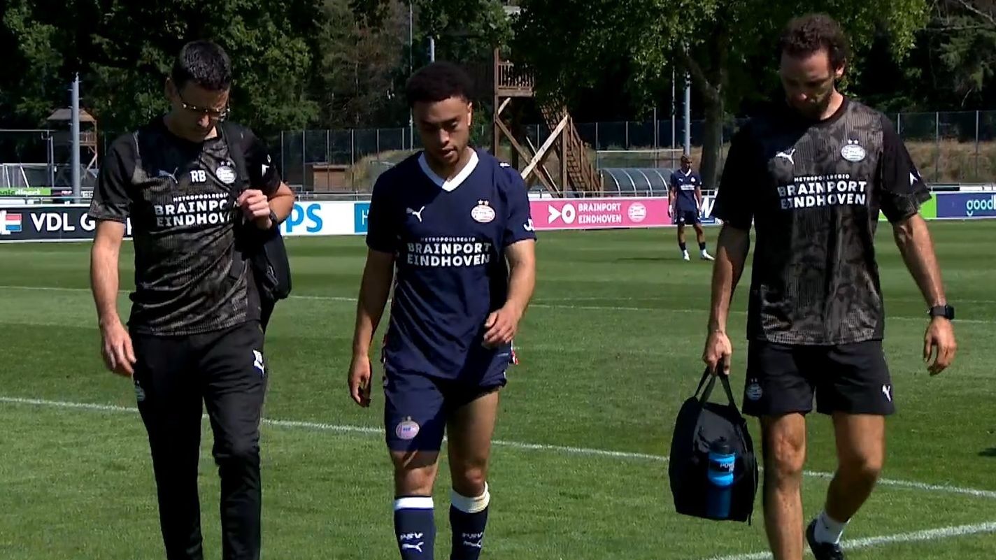 USMNT defender Sergino Dest injured in preseason friendly for PSV while Ricardo Pepi makes return to pitch