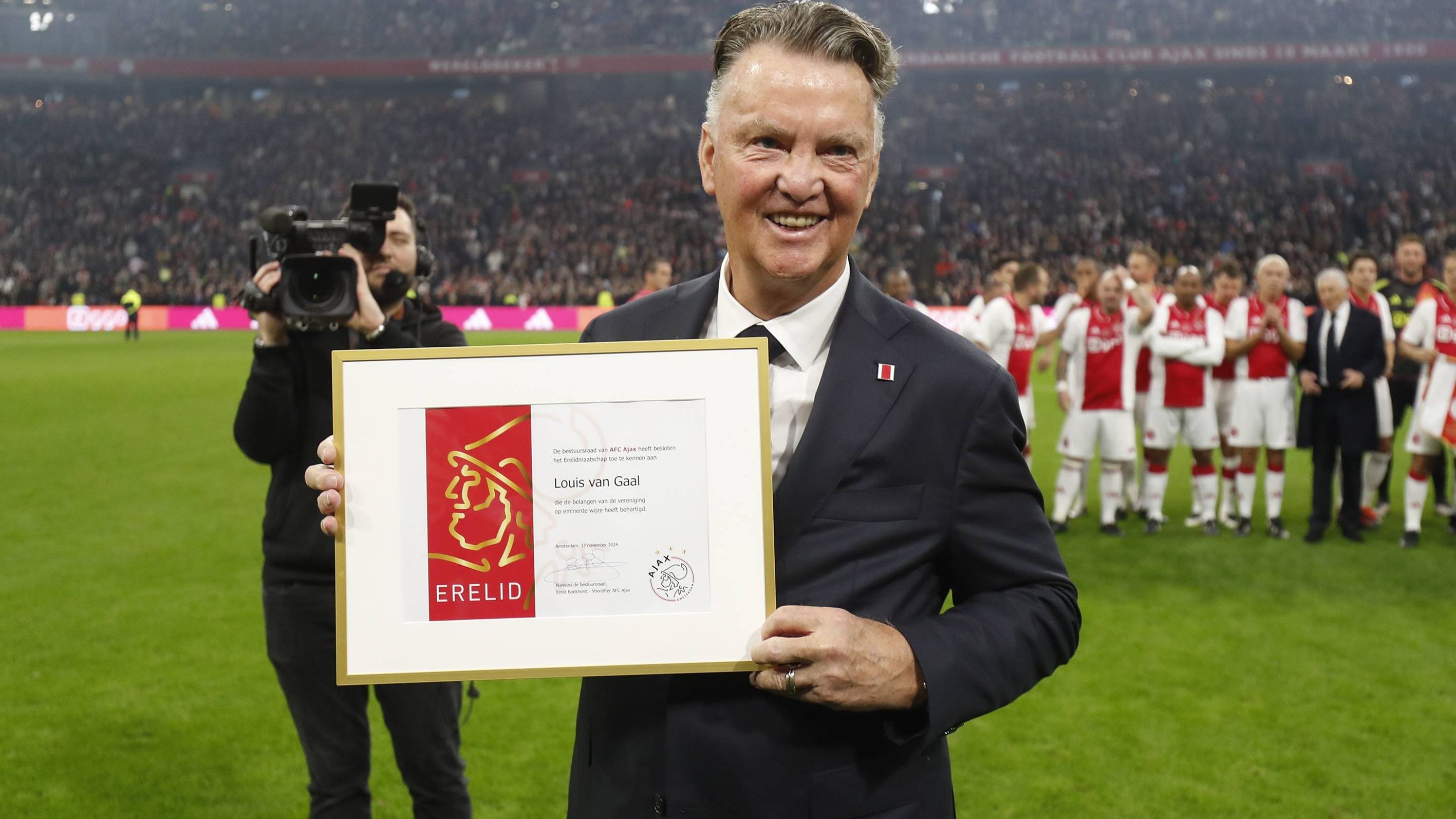 Ex-Man Utd boss Louis van Gaal says he's 'no longer bothered by cancer' and is getting 'fitter and fitter' in positive health update