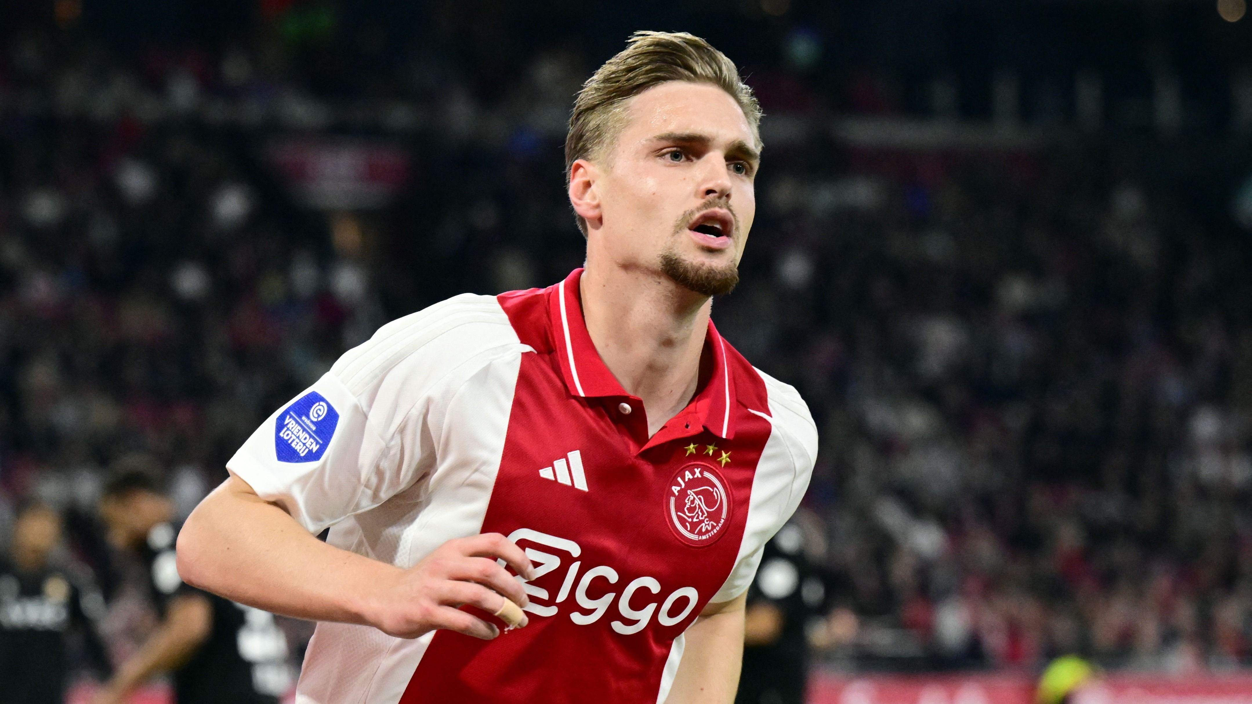 Ajax laugh off bid for star midfielder Kenneth Taylor and demand double Porto's offer as Francesco Farioli eyes reunion with Dutchman