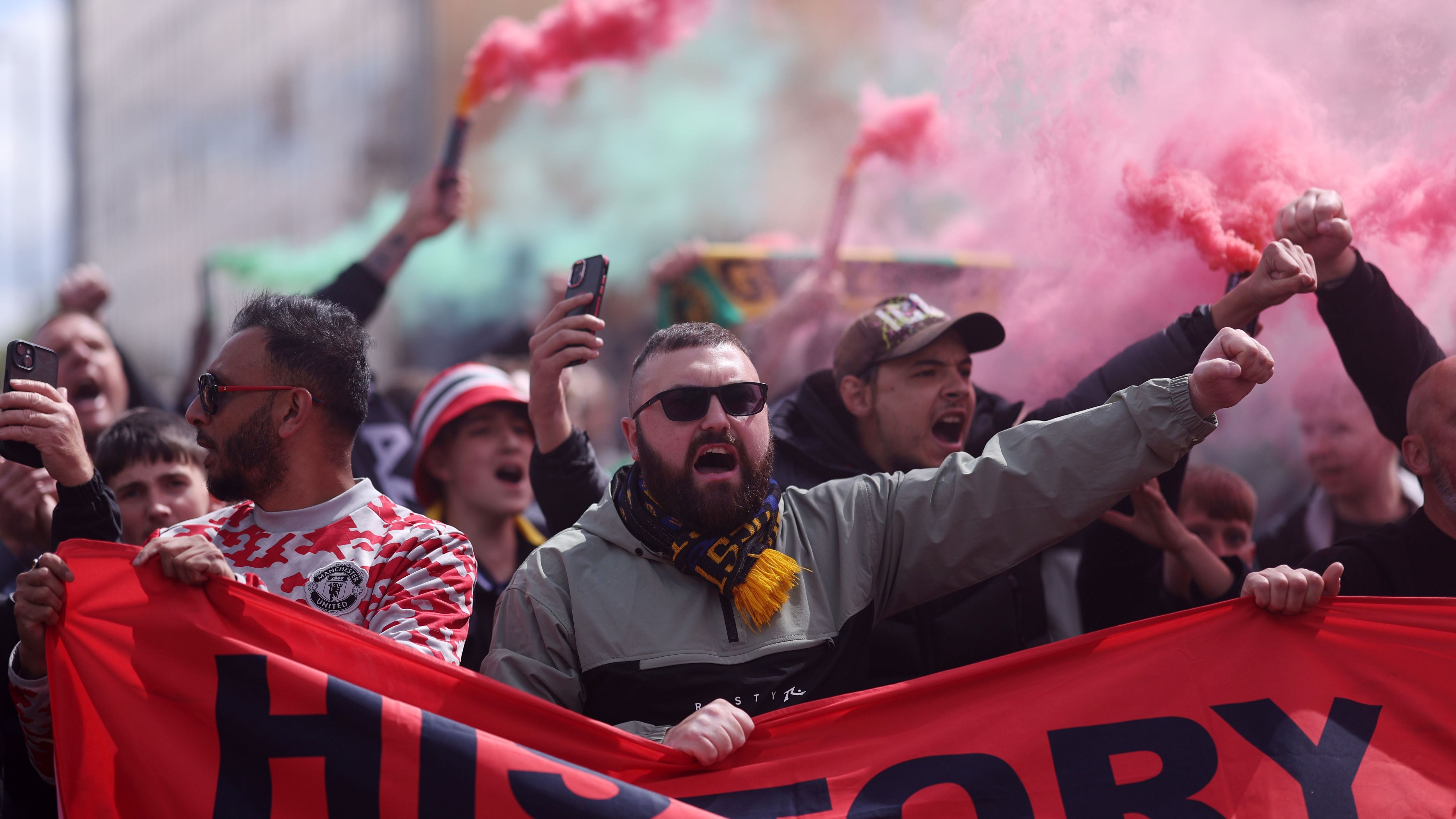 Manchester United fans top 'football-related offences' list as UK Home Office releases arrest figures from 2024-25 season