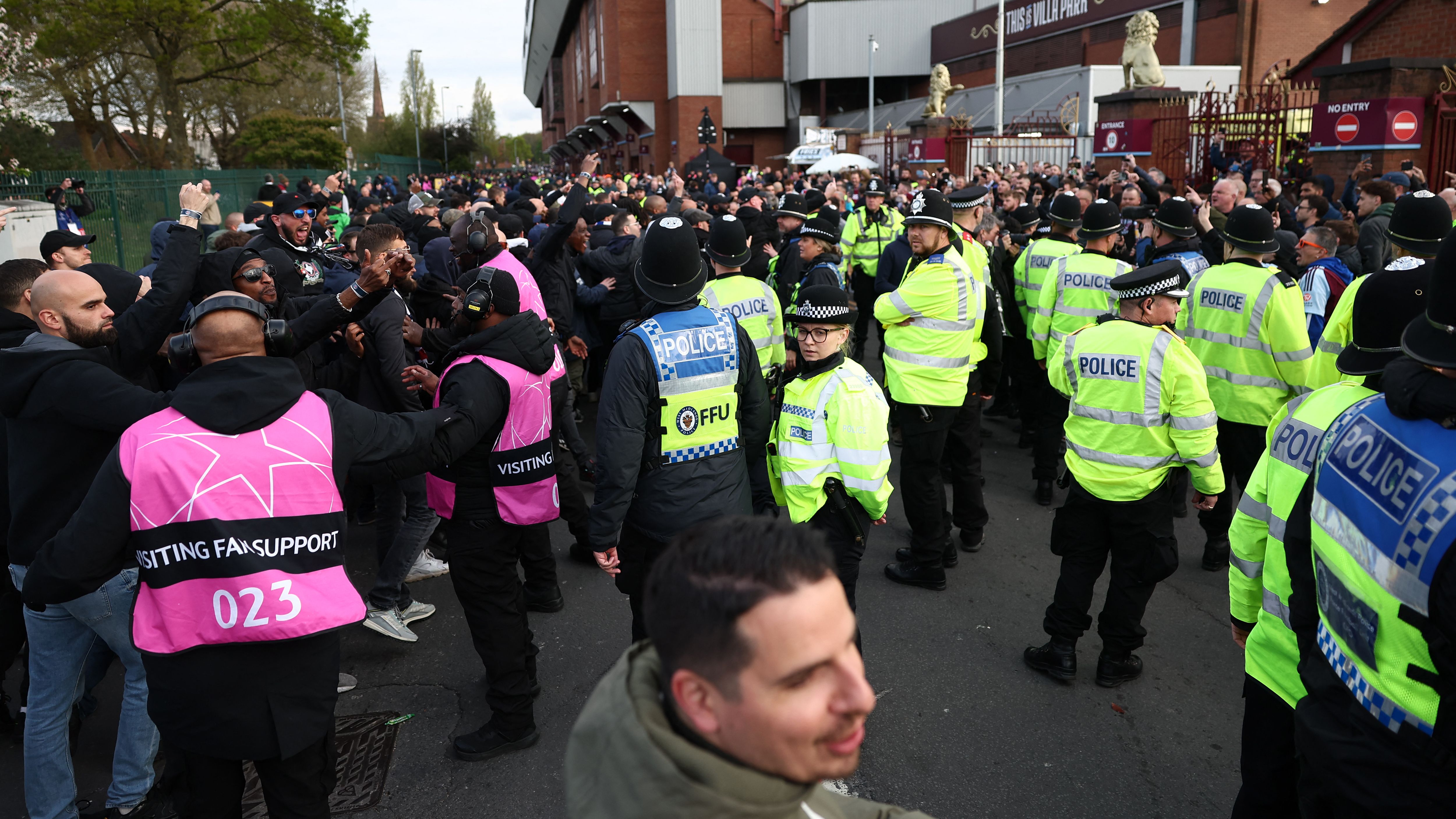 Manchester United fans top 'football-related offences' list as UK Home Office releases arrest figures from 2024-25 season