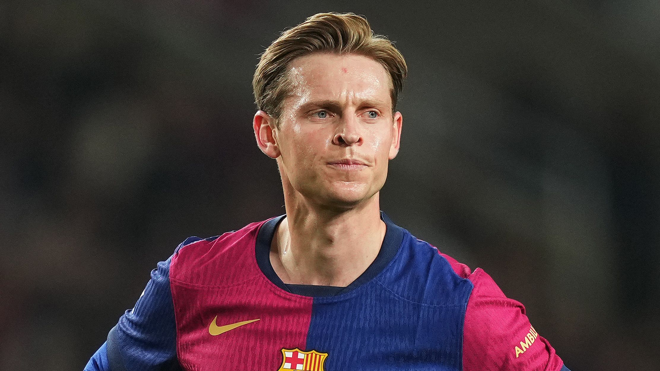 Barcelona waiting on Frenkie de Jong as midfielder's agent battle continues to hold up contract renewal