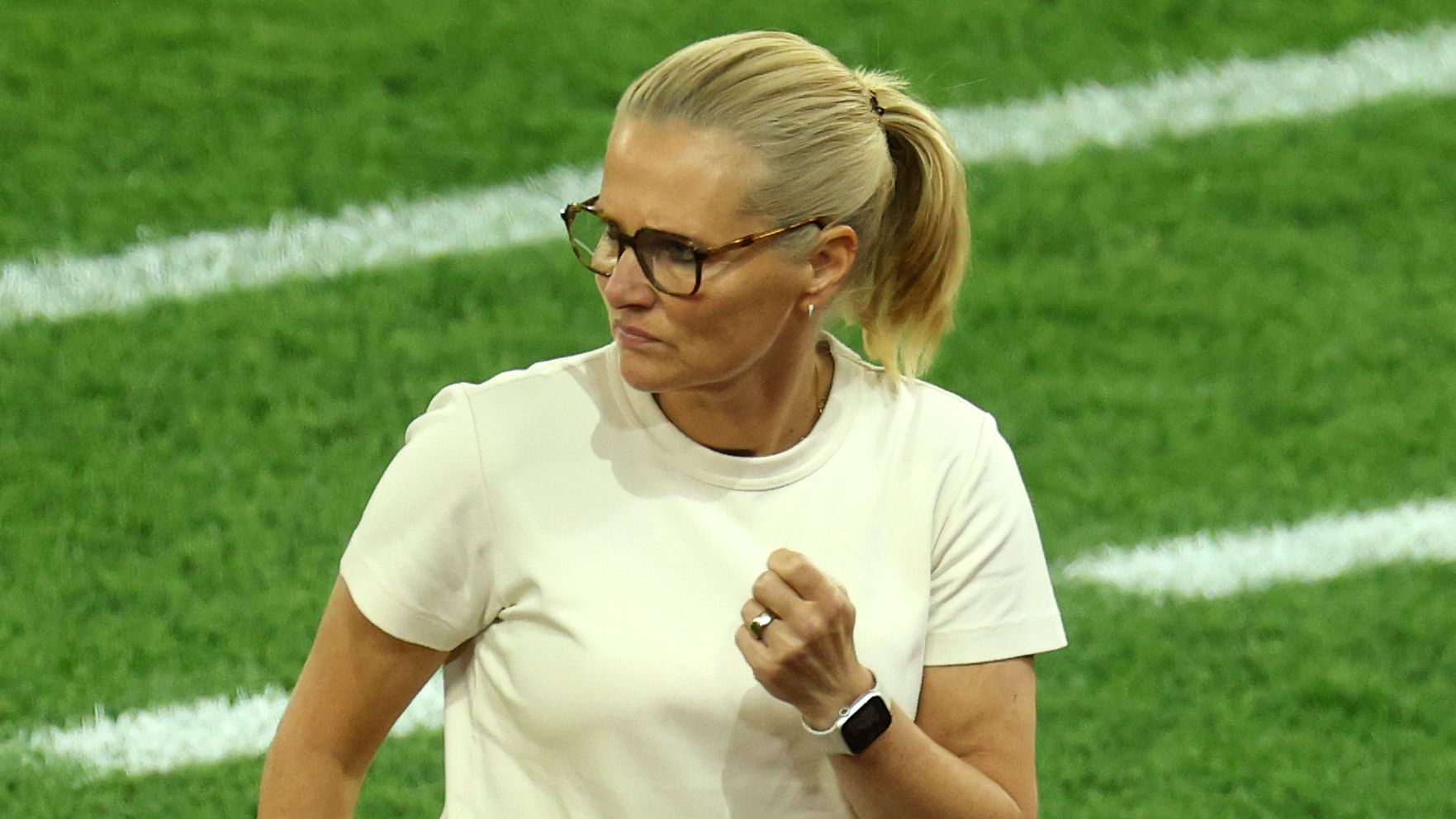 England fans start panicking after Lionesses go 2-0 down in first half of Euro 2025 quarter-final with Sweden