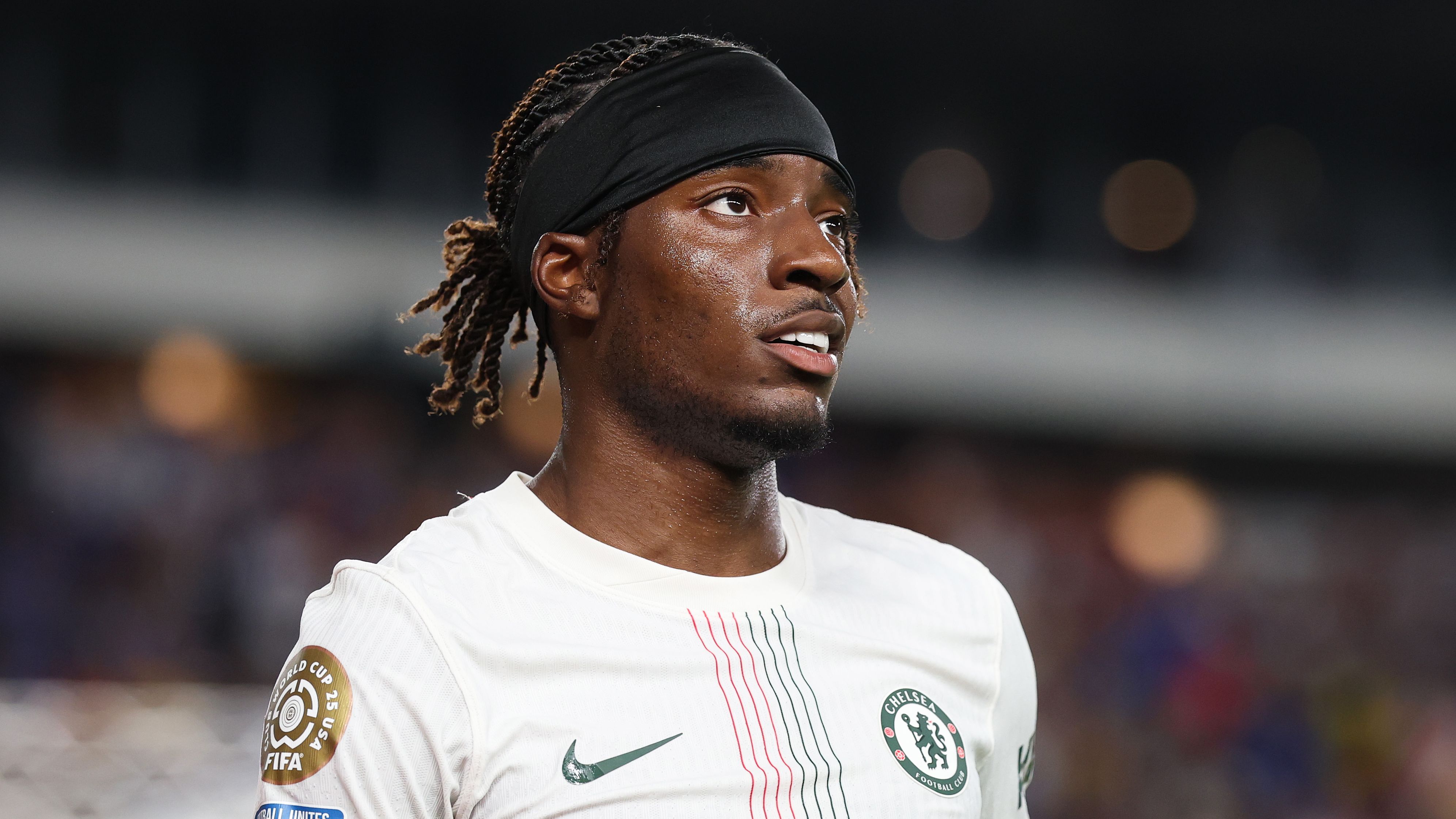 Arsenal title winner Anders Limpar defends Noni Madueke after England international faces fan backlash for proposed transfer from Chelsea