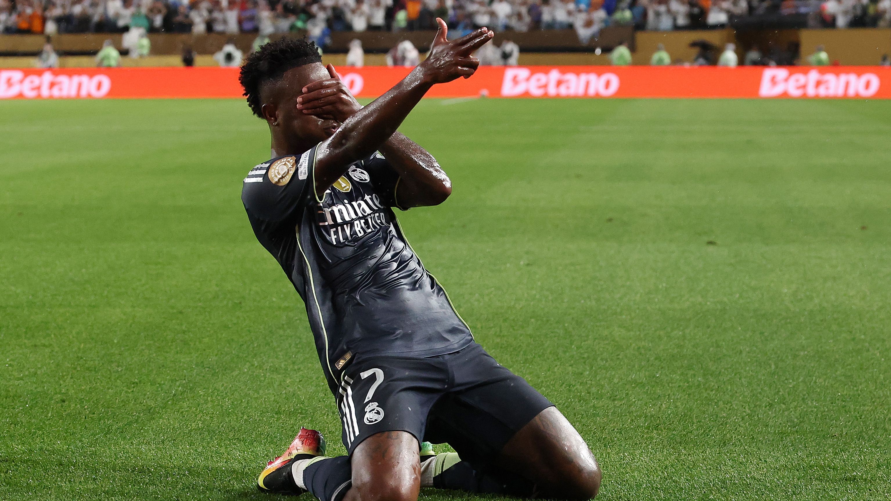 Vinicius Junior’s €1 billion Saudi Pro League offer is ‘gone’! Eye-watering contract no longer an option for Real Madrid superstar amid extension stalemate in Spain