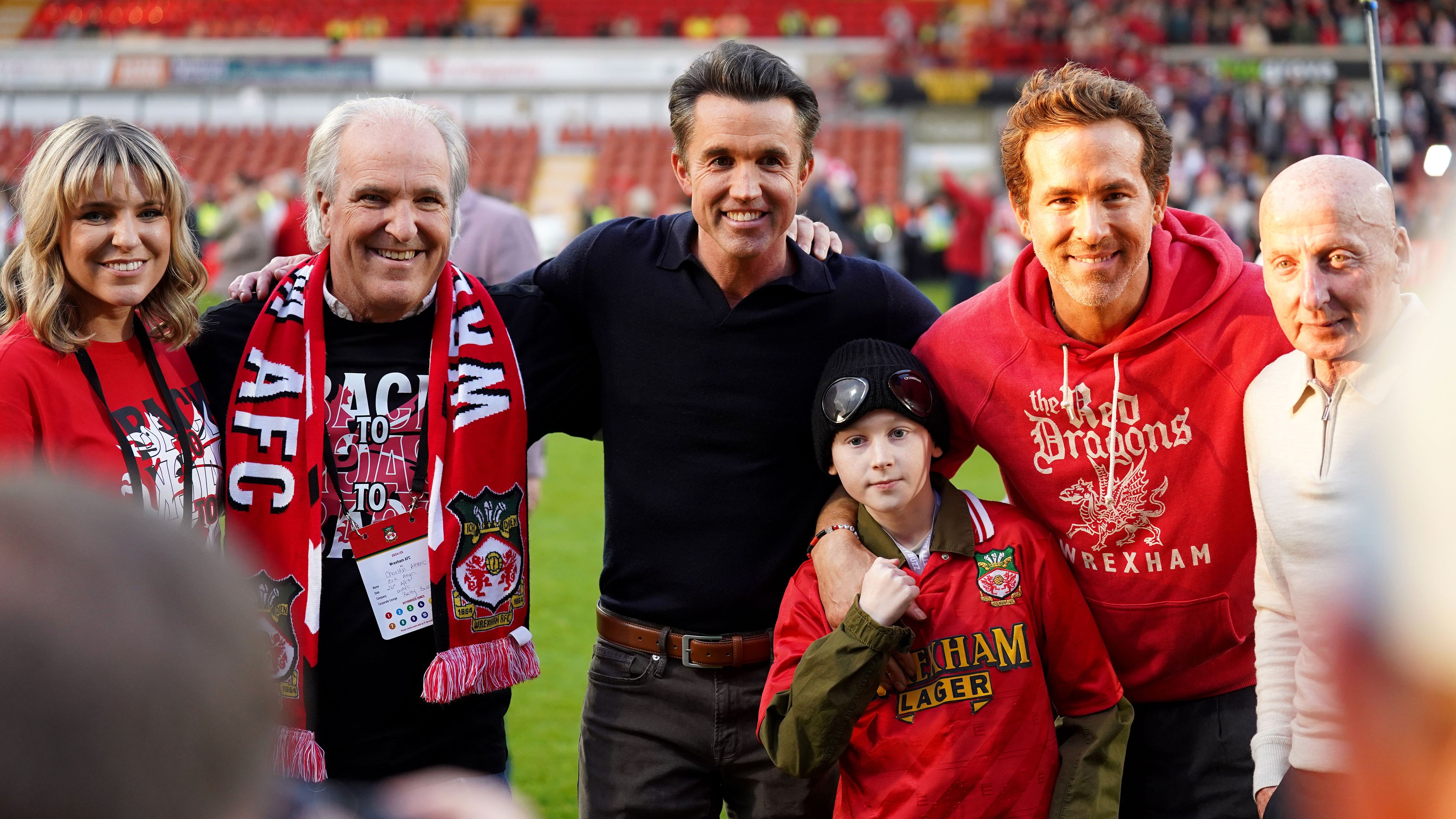 Ryan Reynolds and Rob McElhenney to shell out 'significant fee' to land key midfielder for Wrexham