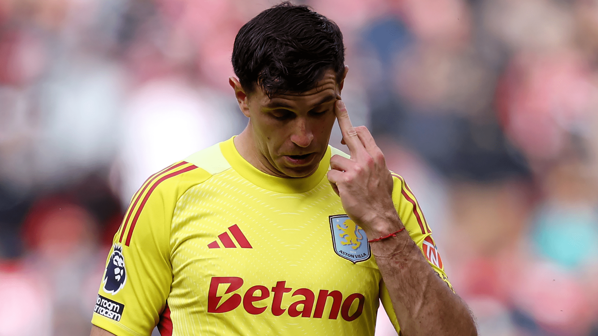 Aston Villa left INCREDULOUS by Man Utd's Emi Martinez loan bid as Ruben Amorim's side fail in attempt to land World Cup winner as potential Andre Onana replacement