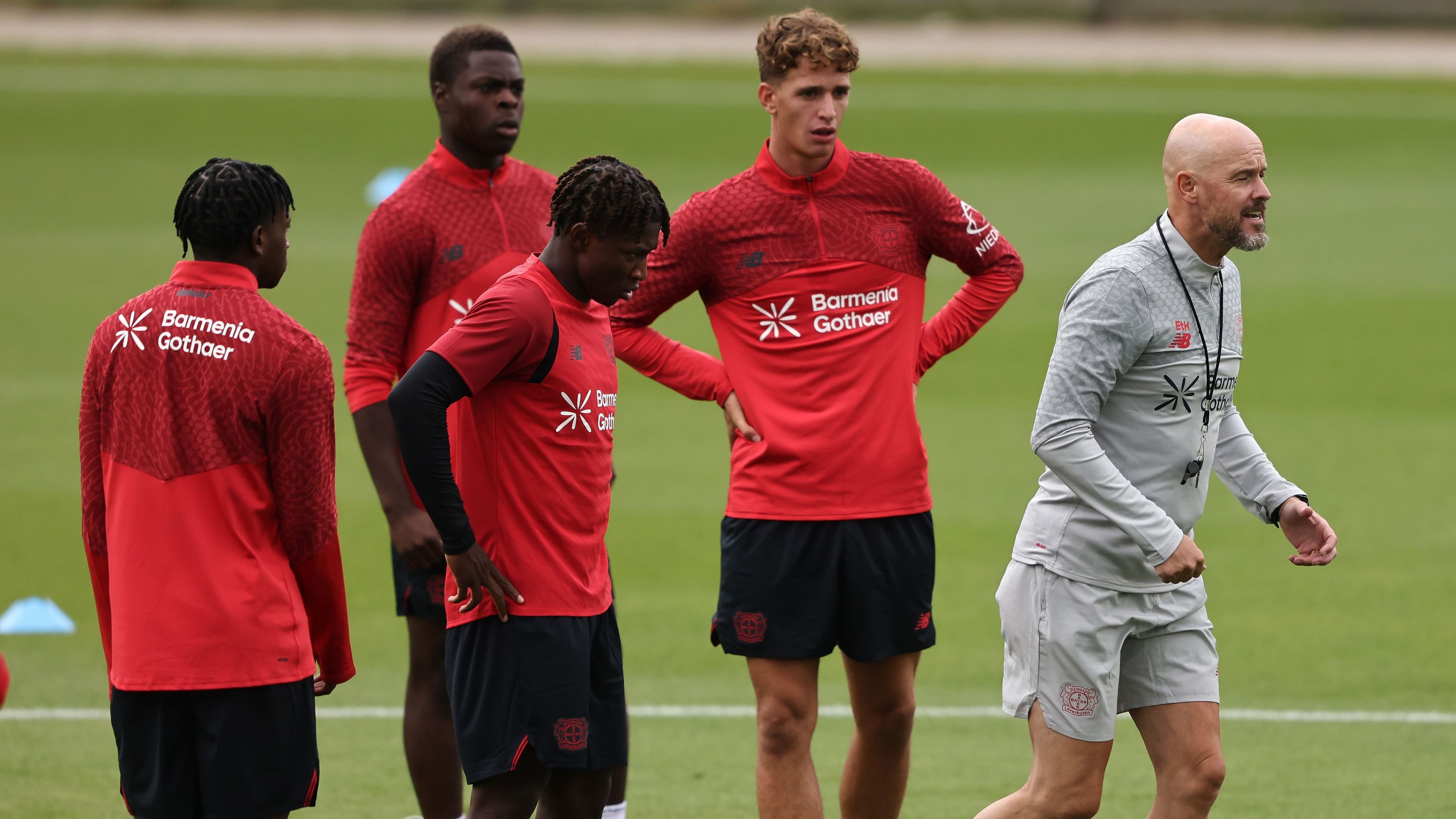 Erik ten Hag playing style a 'perfect' fit for Bayer Leverkusen star as defender compares ex-Man Utd boss to Xabi Alonso