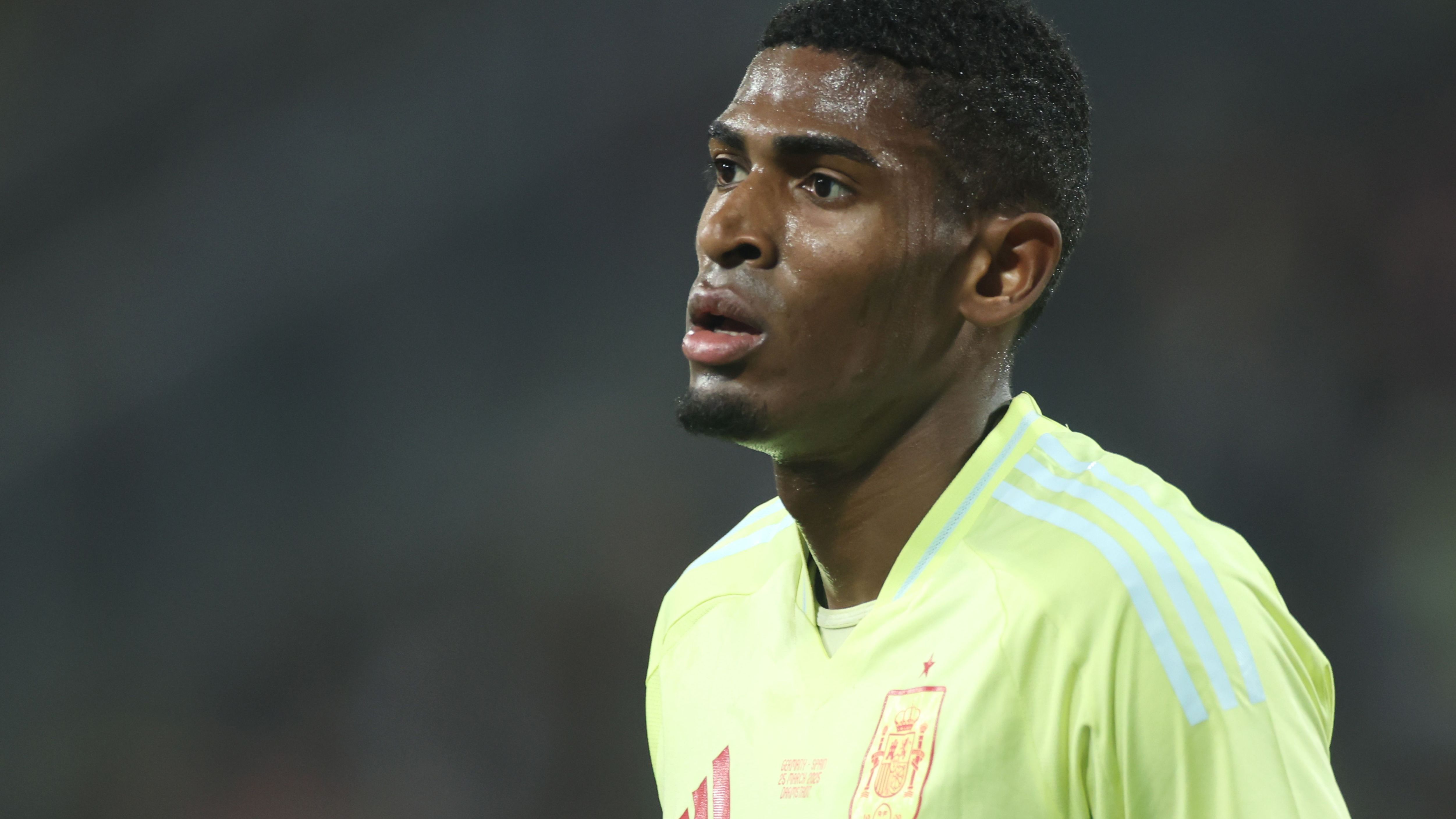 'Sad, but also exciting' - Cristhian Mosquera appears to confirm Arsenal transfer as defender says heartfelt farewell to Valencia