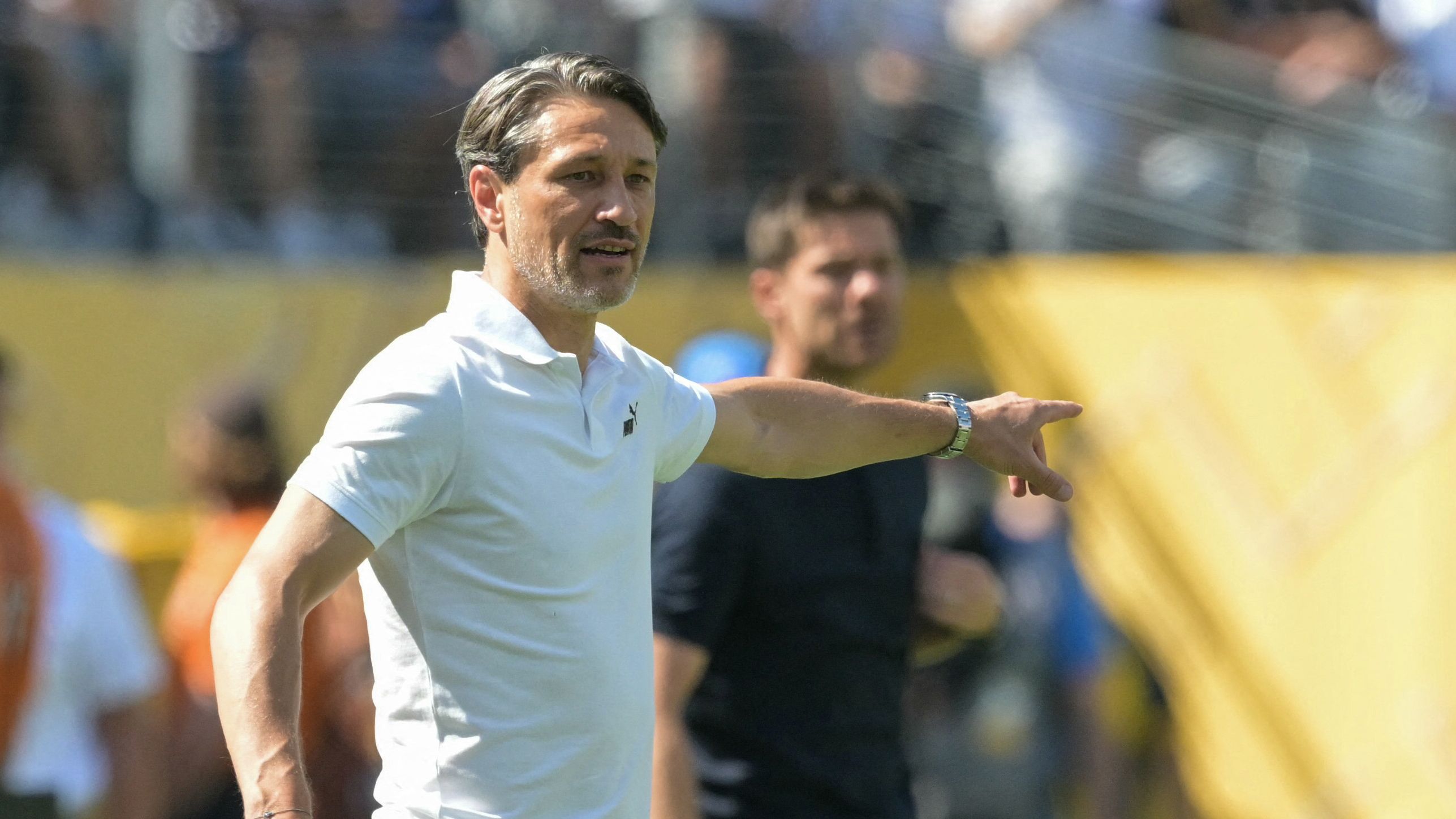 Borussia Dortmund in advanced talks to sign teenage centre-back from Rosario Central