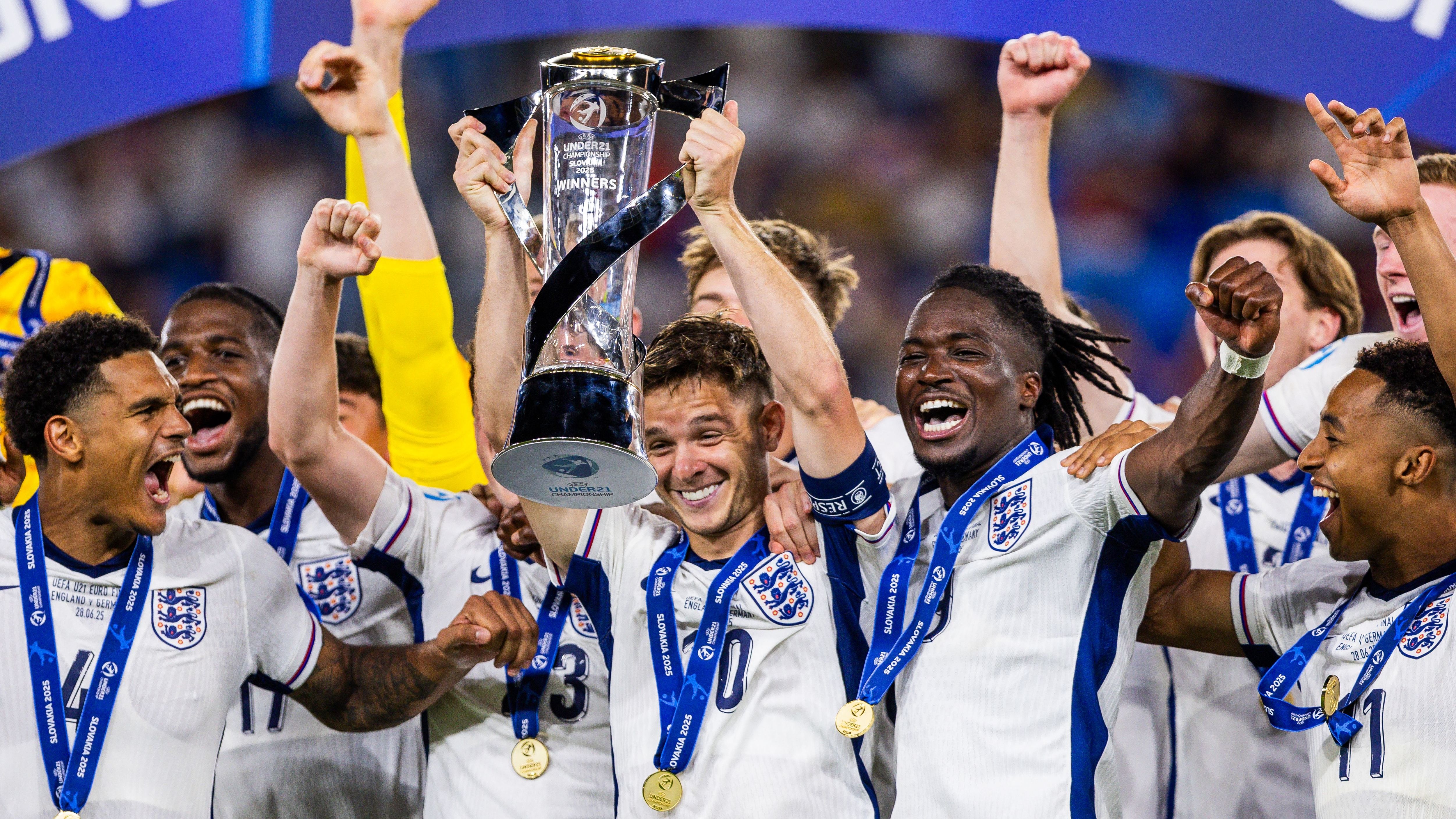 Trouble for Leeds? Atalanta join Premier League newcomers in bid to sign England U21 star Jonathan Rowe as replacement for Ademola Lookman