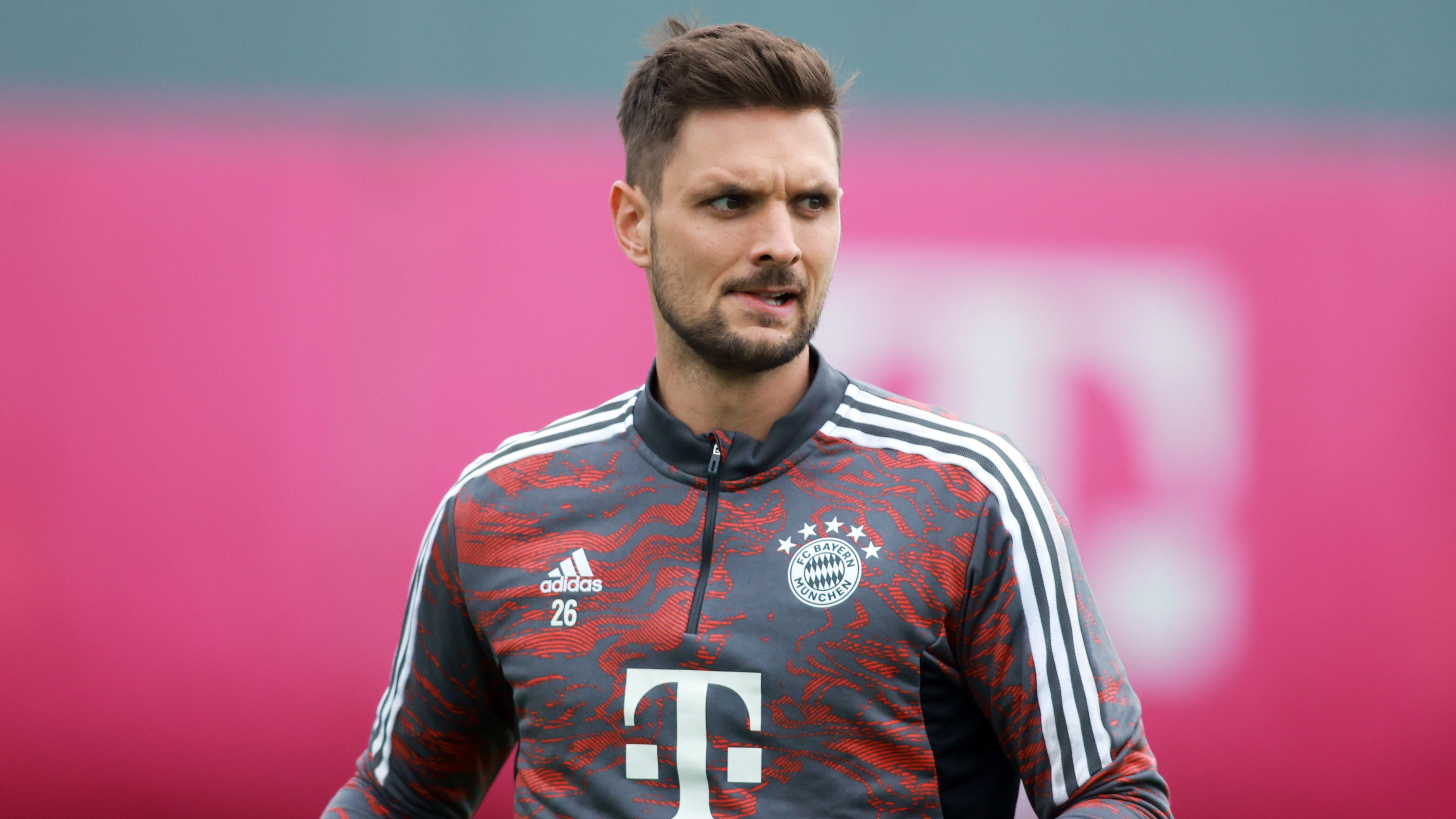 Bayern Munich goalkeeper announces tragic death after battle with 'serious illness'