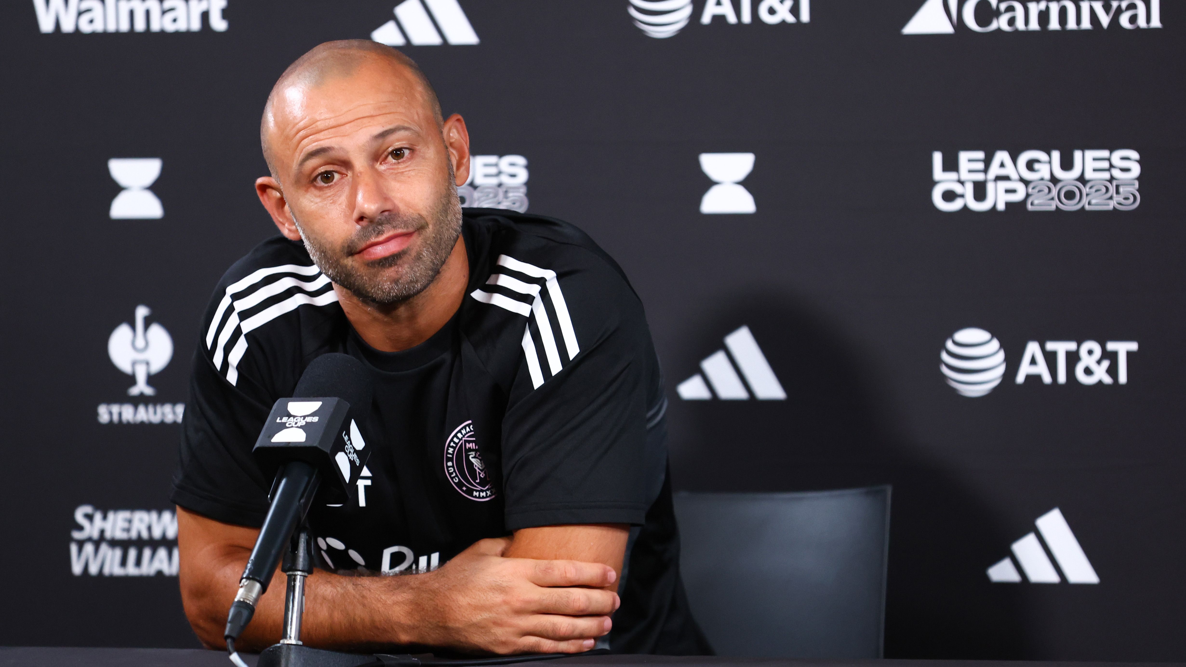 Inter Miami confirms Lionel Messi sustained minor muscle injury in right leg in Leagues Cup, no timeline yet for return