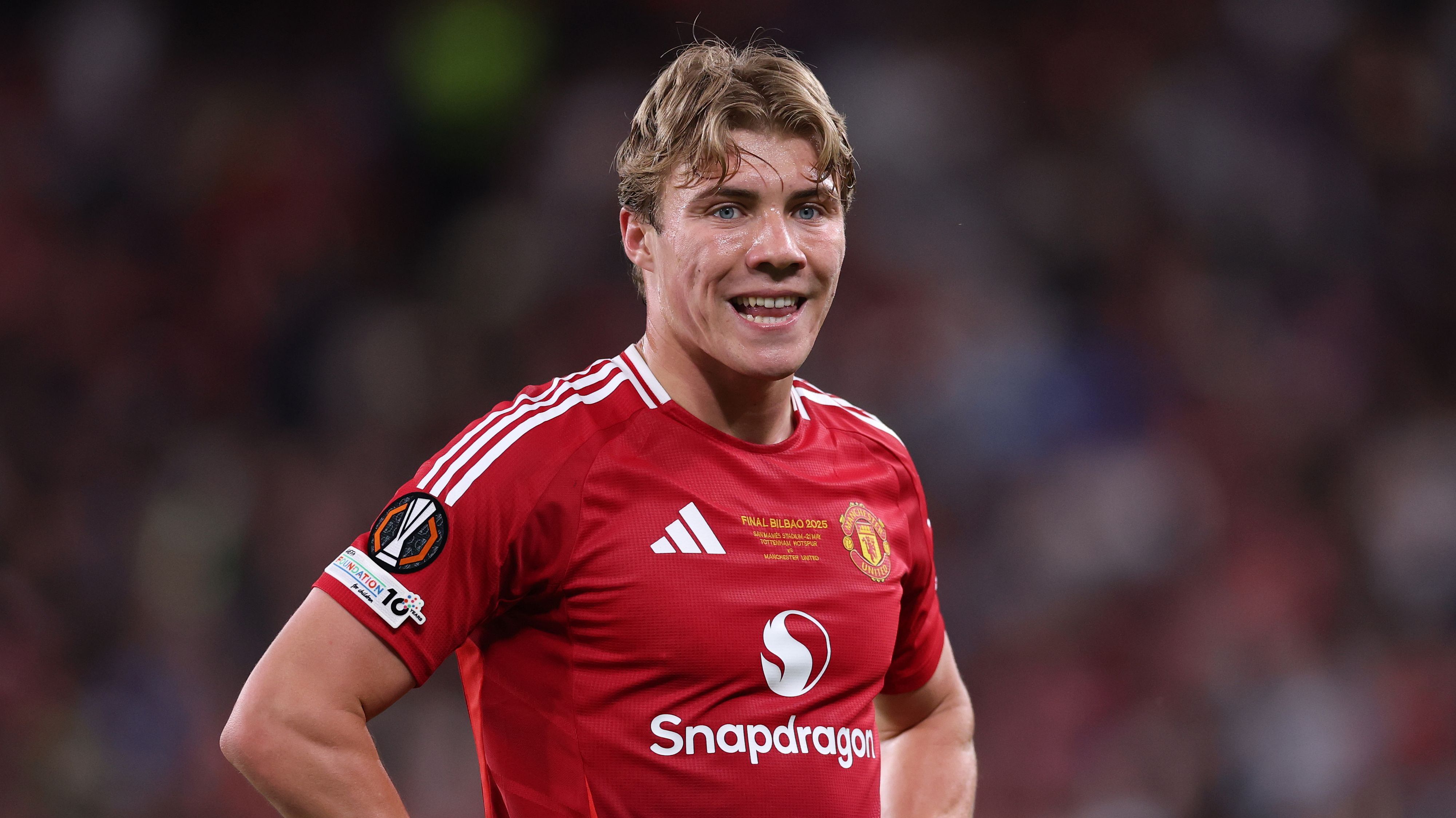 'It's better for Rasmus Hojlund to stay home!' - AC Milan told to let striker remain Man Utd bench-warmer if he doesn't have 'the fire inside' to play for legendary club