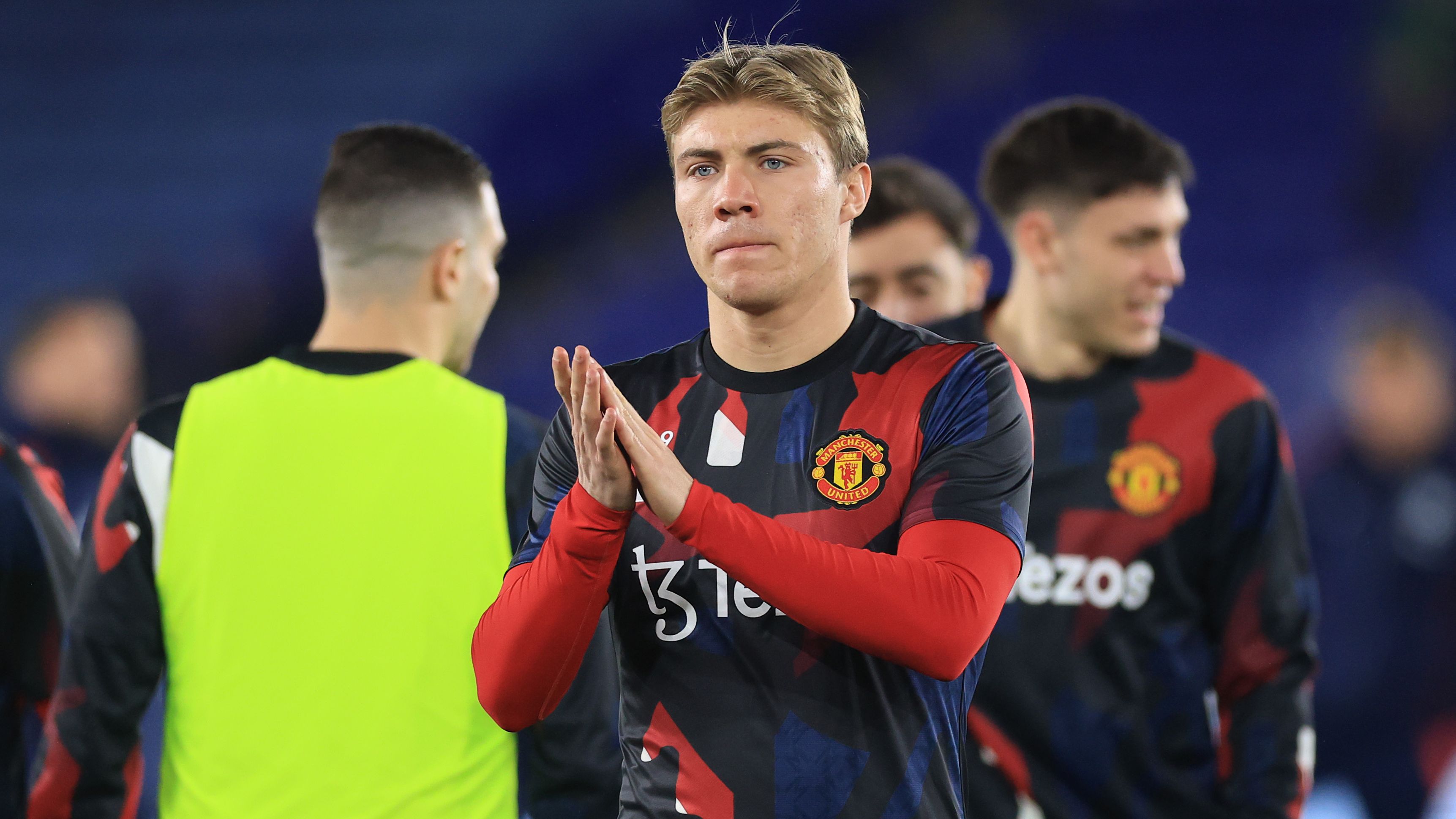 'It's better for Rasmus Hojlund to stay home!' - AC Milan told to let striker remain Man Utd bench-warmer if he doesn't have 'the fire inside' to play for legendary club