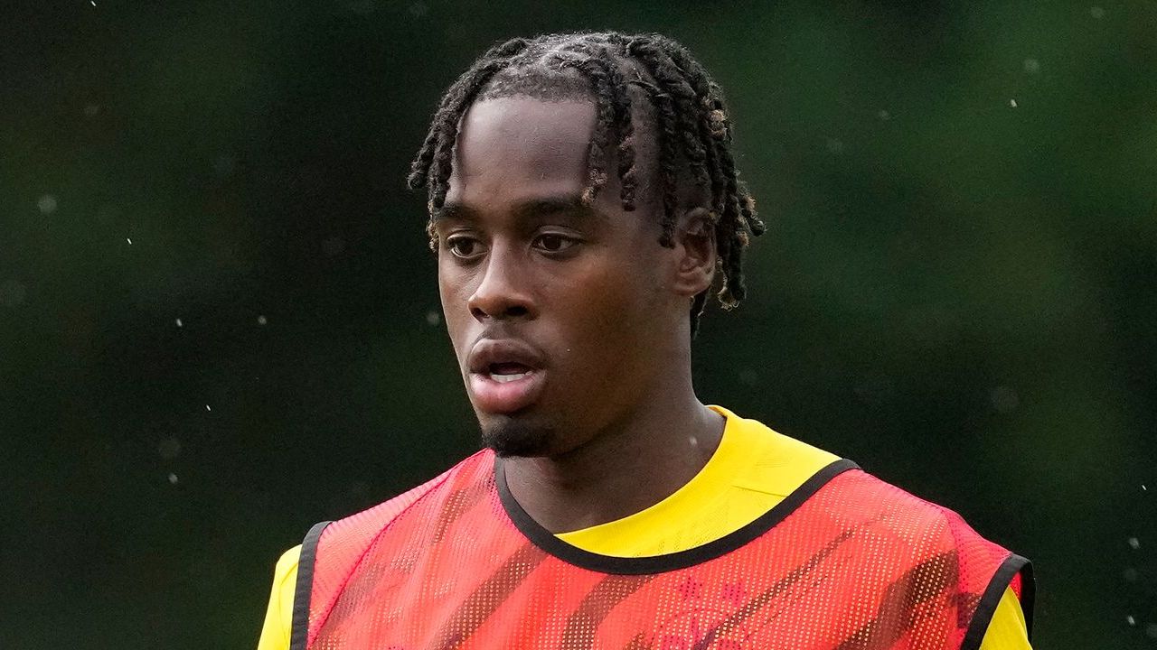 Chelsea confirm iconic shirt number for Jamie Gittens following £55m transfer from Borussia Dortmund