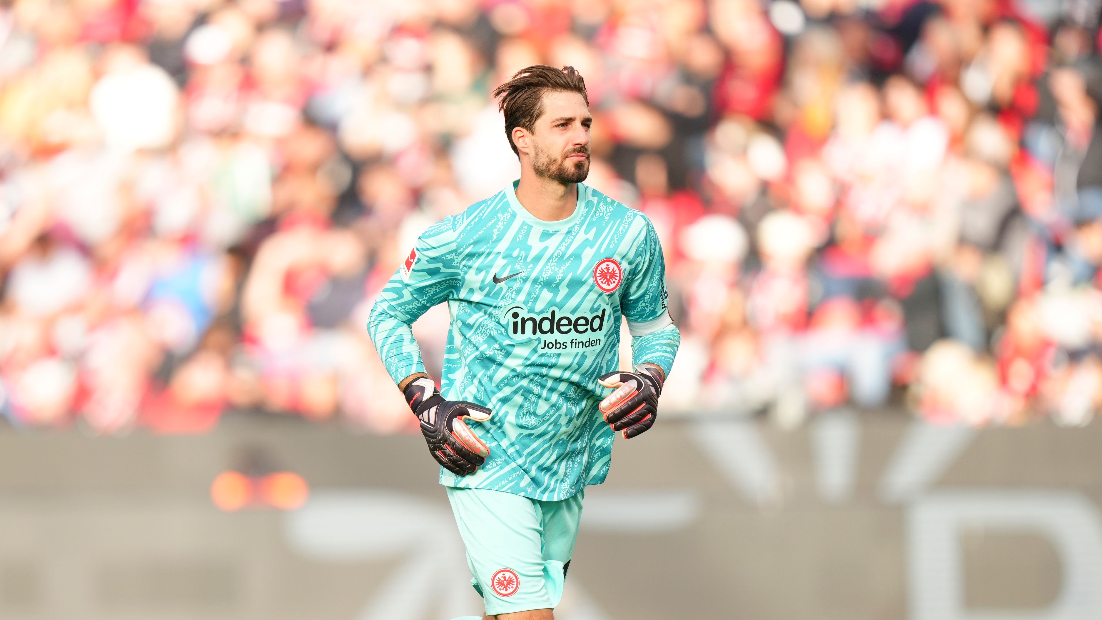 Ex-PSG goalkeeper heading back to French capital to join rivals Paris FC on return to Ligue 1