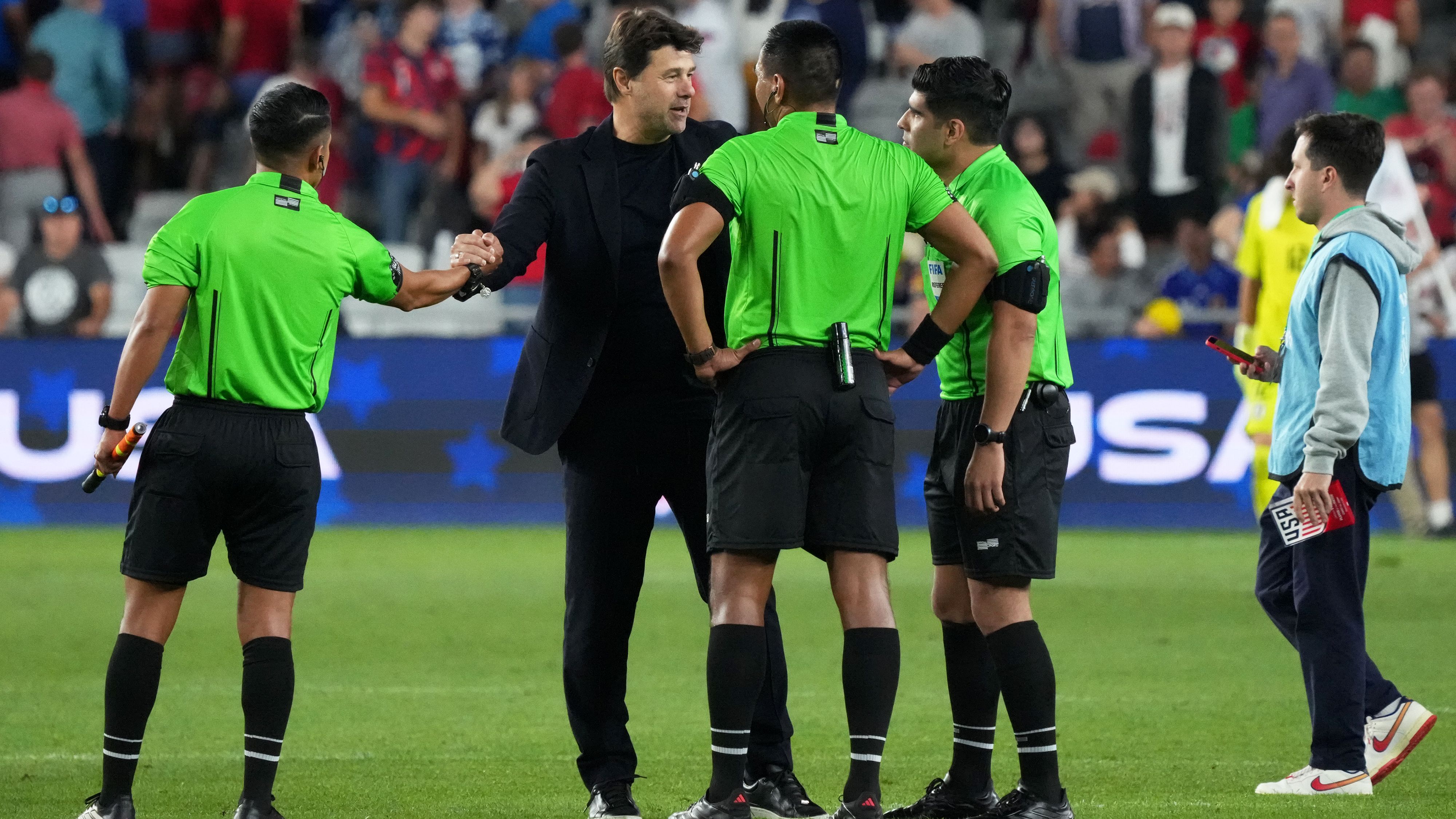 'Could it really come down to a golf cart ride?' - Tony Meola suggests Joe Scally's USMNT omission may not be about form or fit