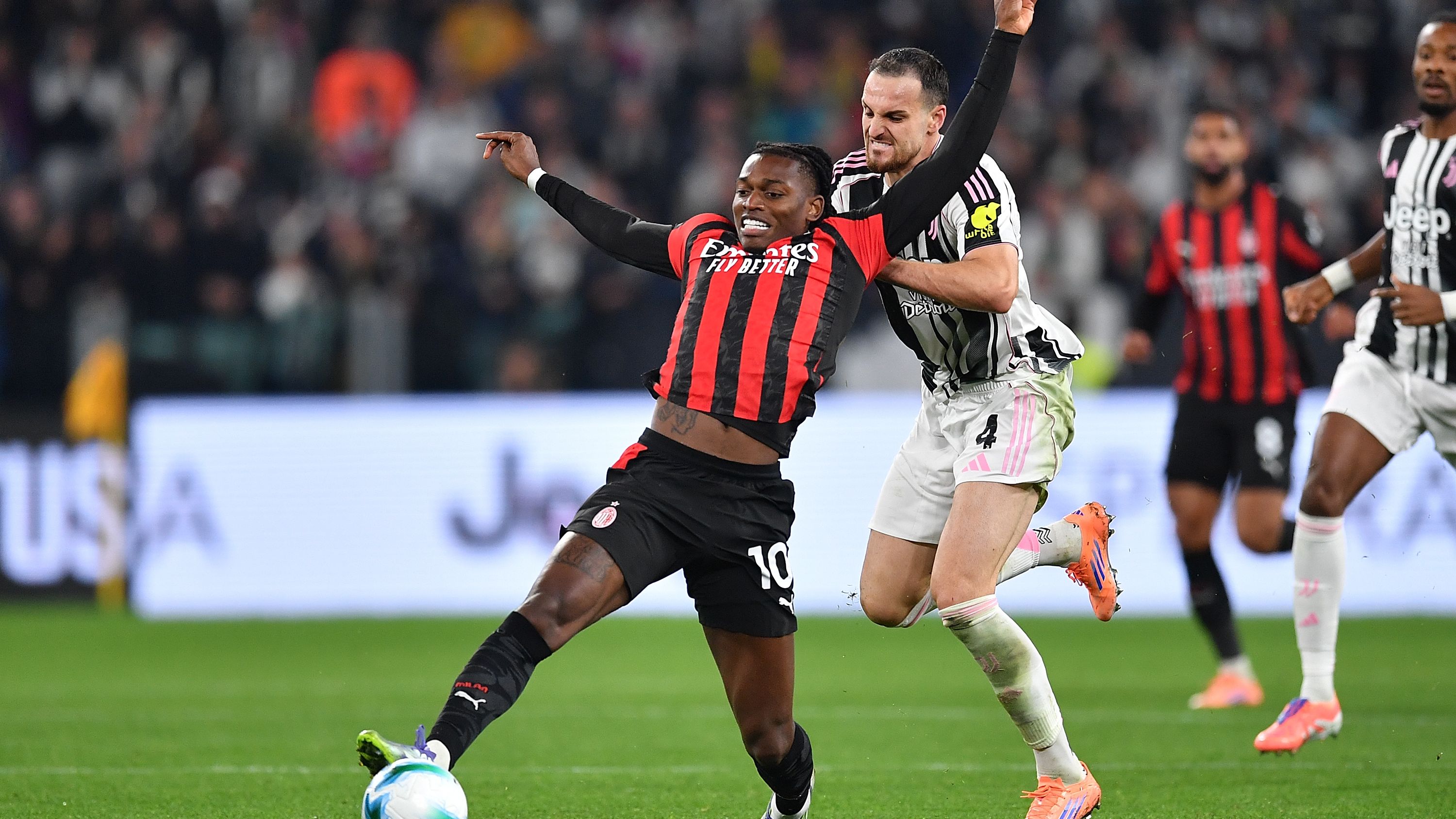 Rafael Leao told 'don't p*ss me off' by AC Milan coach in fiery dressing room confrontation as Max Allegri criticises woeful performance in Juventus draw