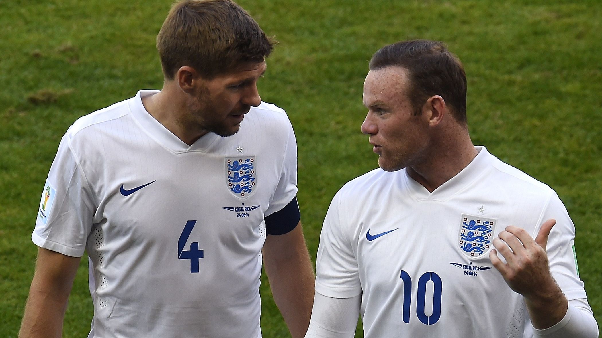 'We were egotistical LOSERS!' - Steven Gerrard destroys ex-England team-mates as Liverpool legend makes observation on Gary Neville & Jamie Carragher's friendship