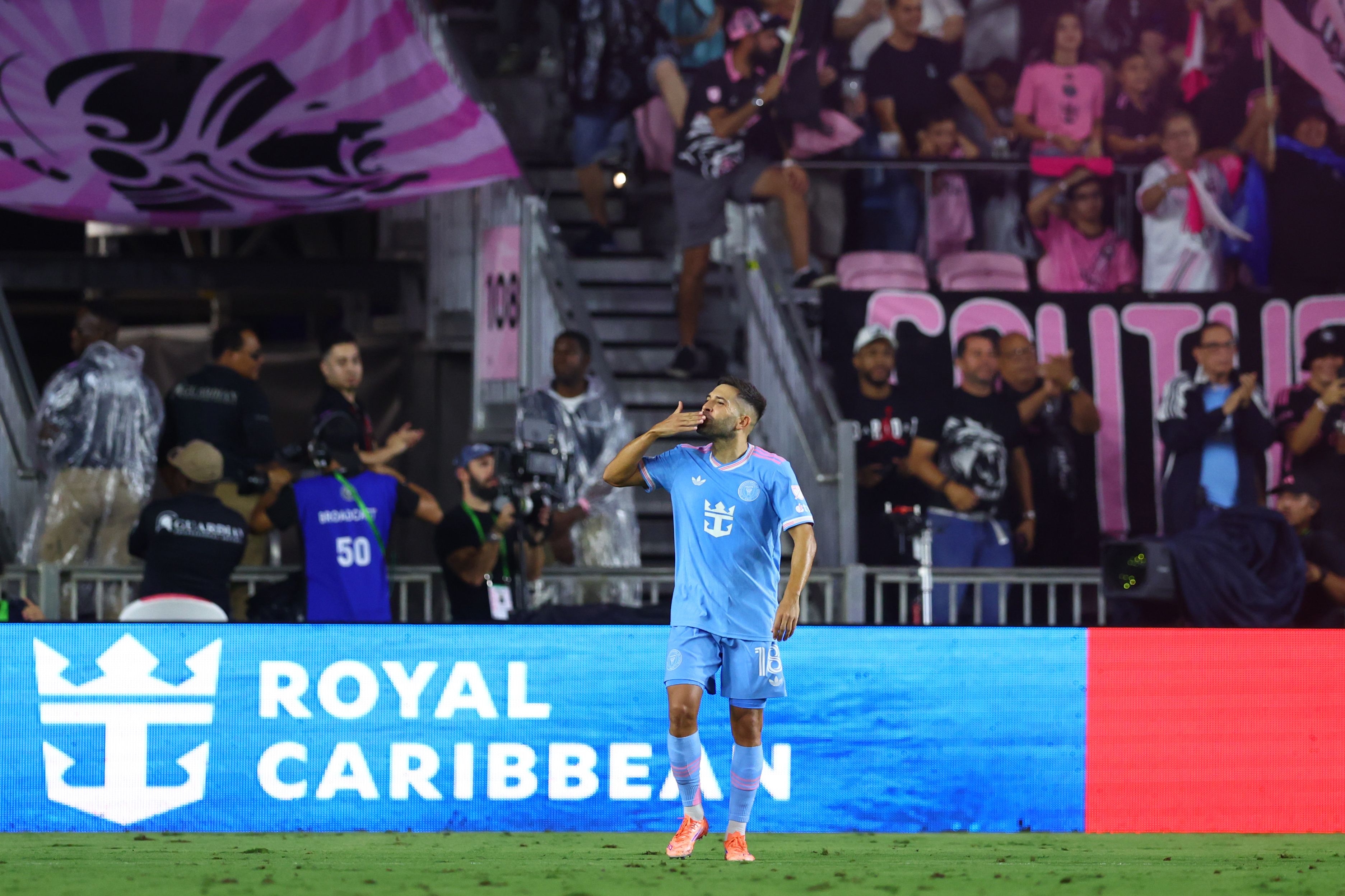 Inter Miami player ratings vs. New England Revolution: Lionel Messi racks up three assists in 4-1 win, now at 41 goal contributions for the season