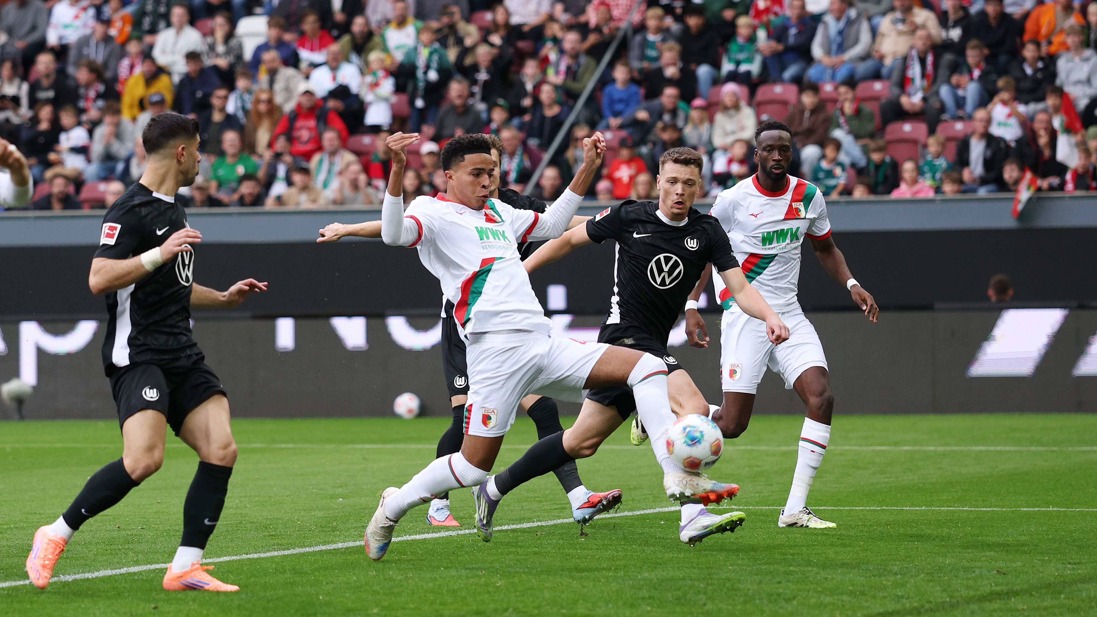 USMNT's Noahkai Banks scores first Bundesliga goal as Augsburg defeat Wolfsburg
