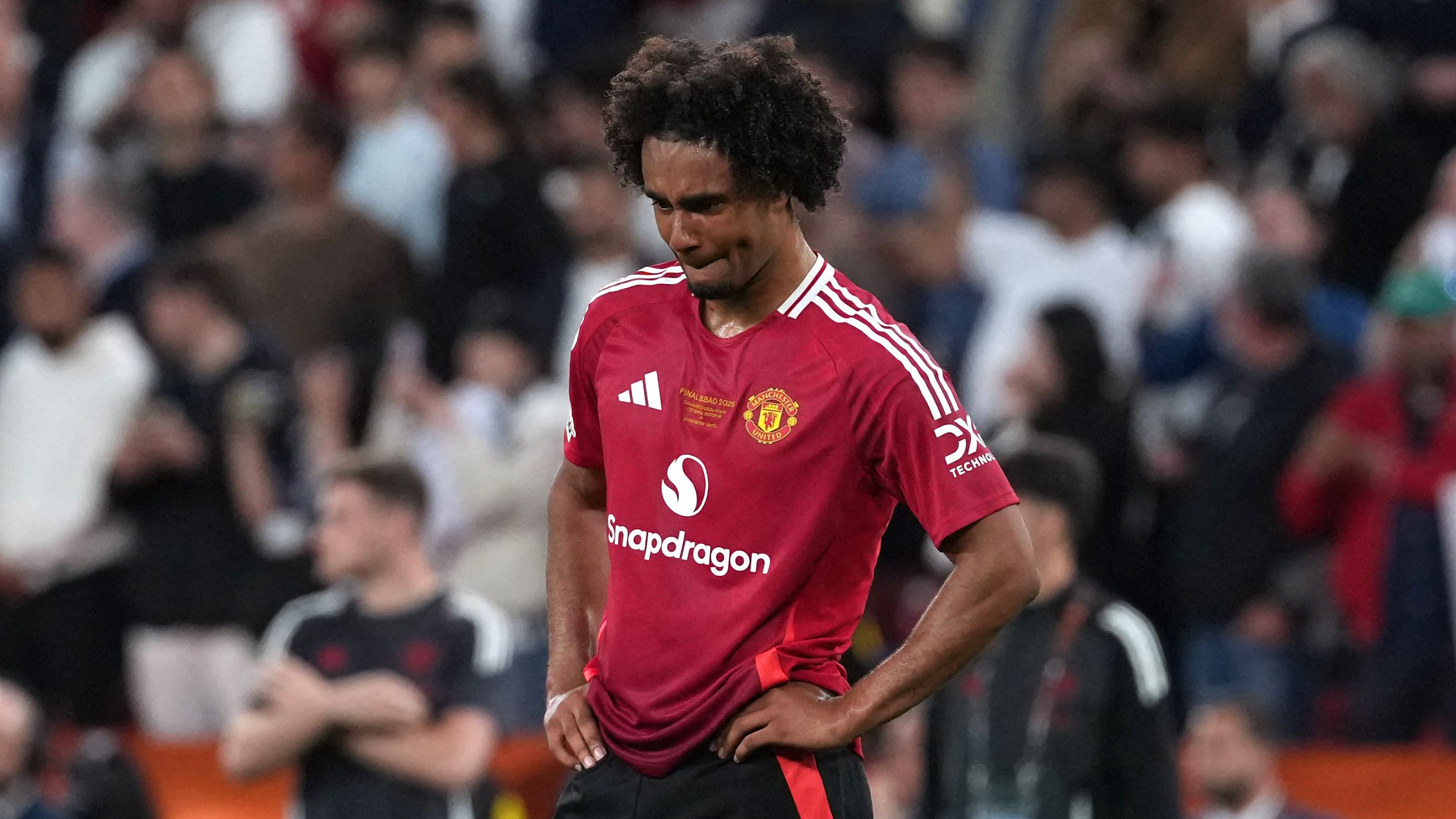 Joshua Zirkzee tipped for surprise transfer as new Serie A club express interest in landing Man Utd star in January transfer window