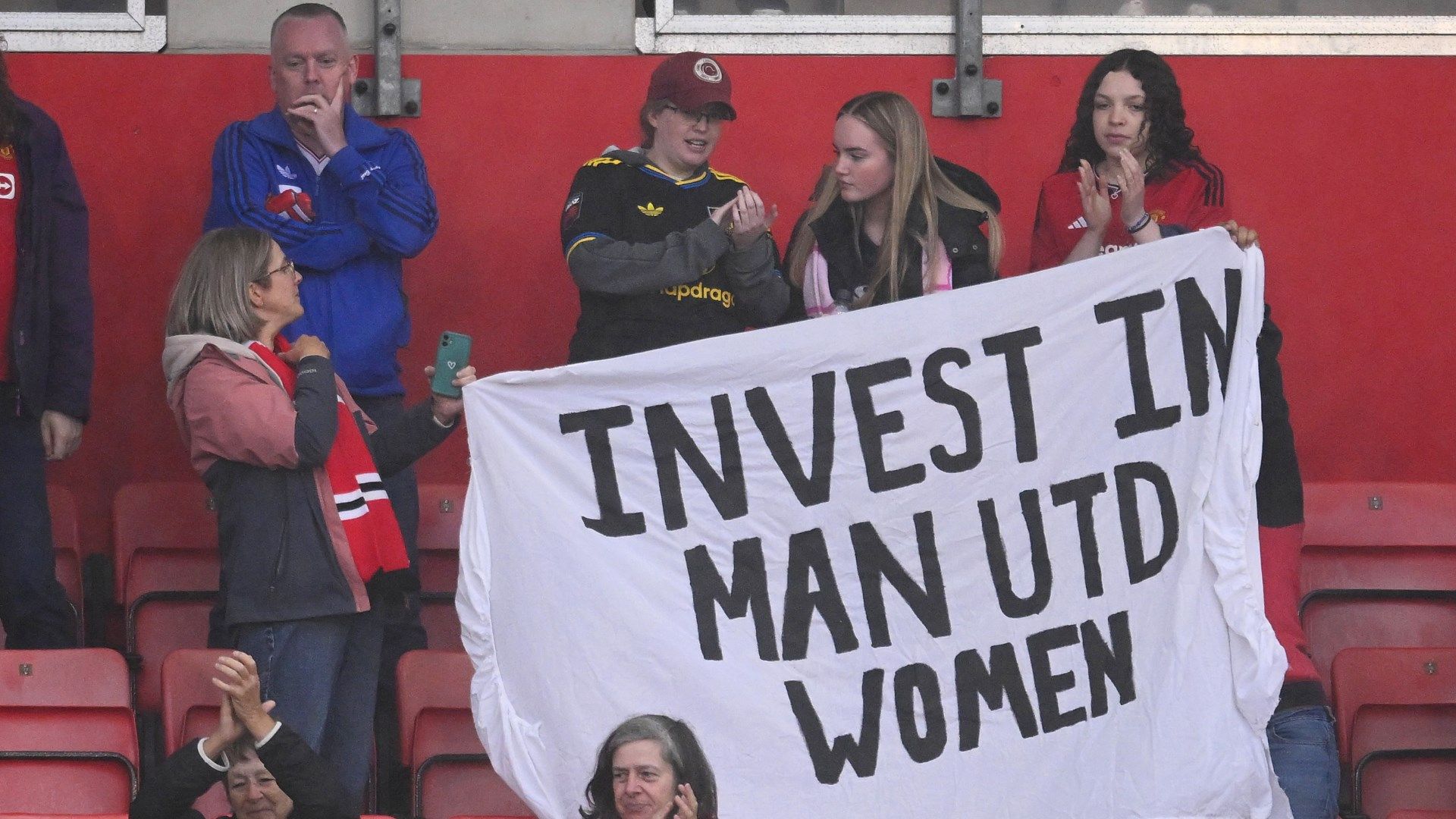 'Man Utd have let the women's team down' - Marc Skinner's side don't have depth to compete with Chelsea in WSL and Champions League after disappointing summer transfer window