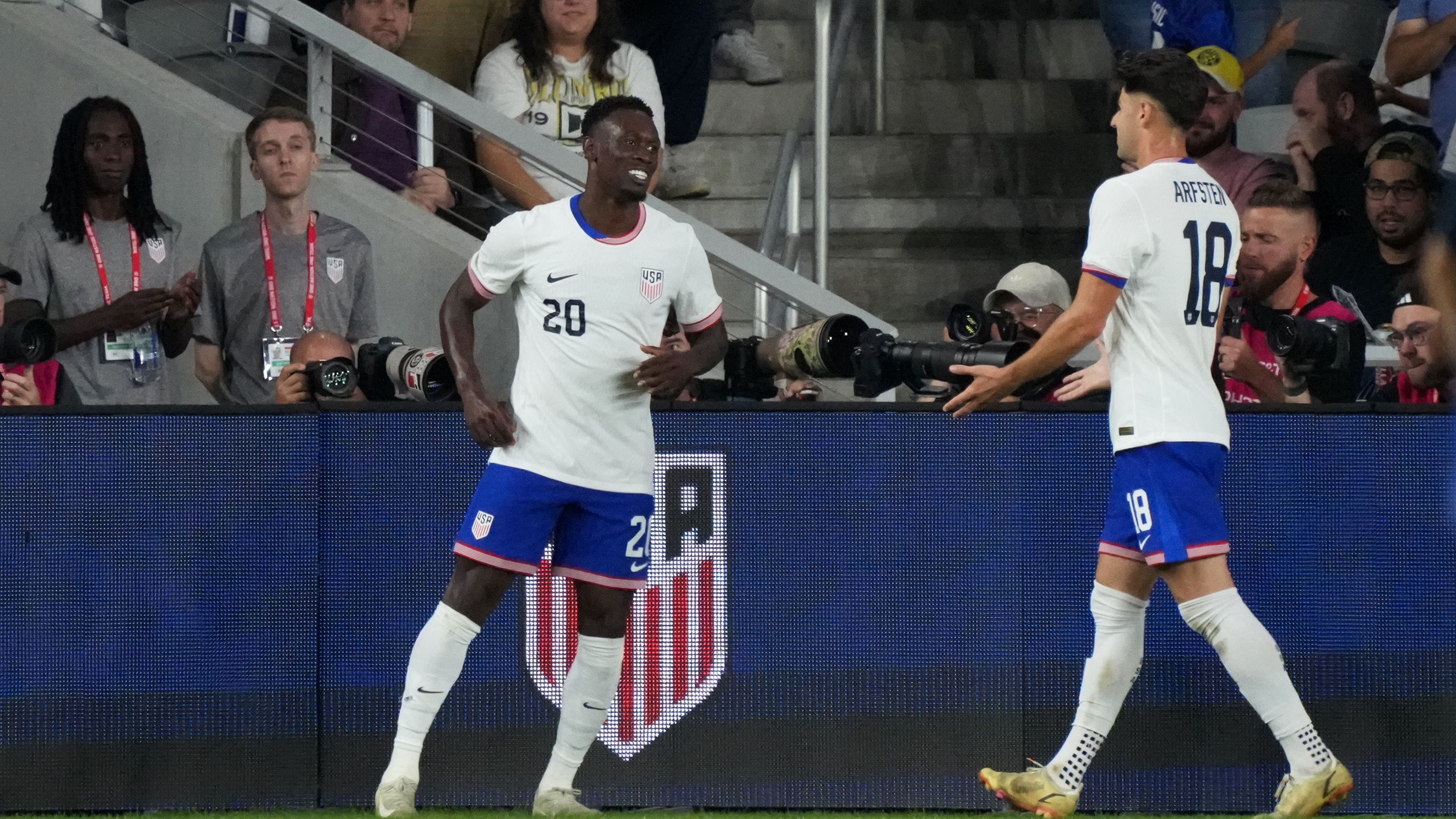 'These guys are becoming unreliable' - Landon Donovan warns that Ricardo Pepi, Gio Reyna could be risking World Cup spots for USMNT amid latest injury setbacks
