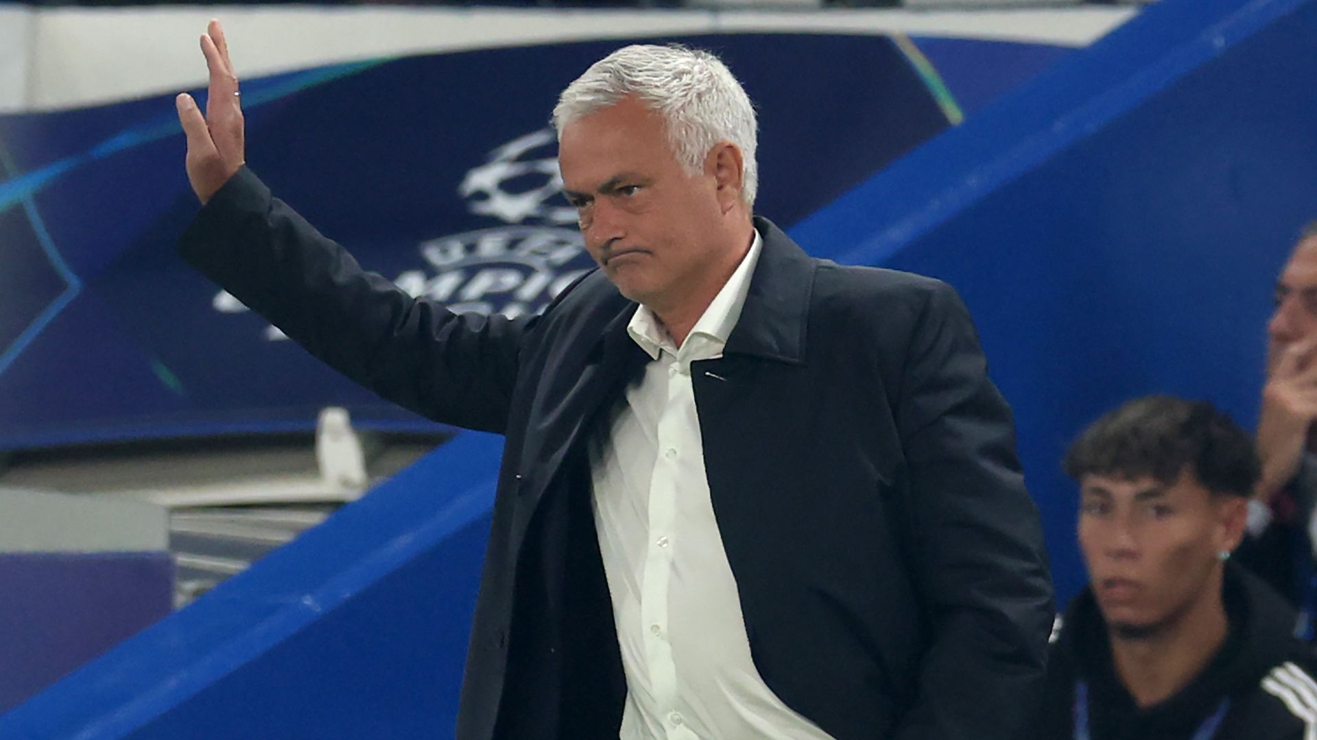 'I don't feed myself with these memories' - Jose Mourinho insists warm reception from Chelsea fans no consolation after Benfica's Champions League defeat at Stamford Bridge