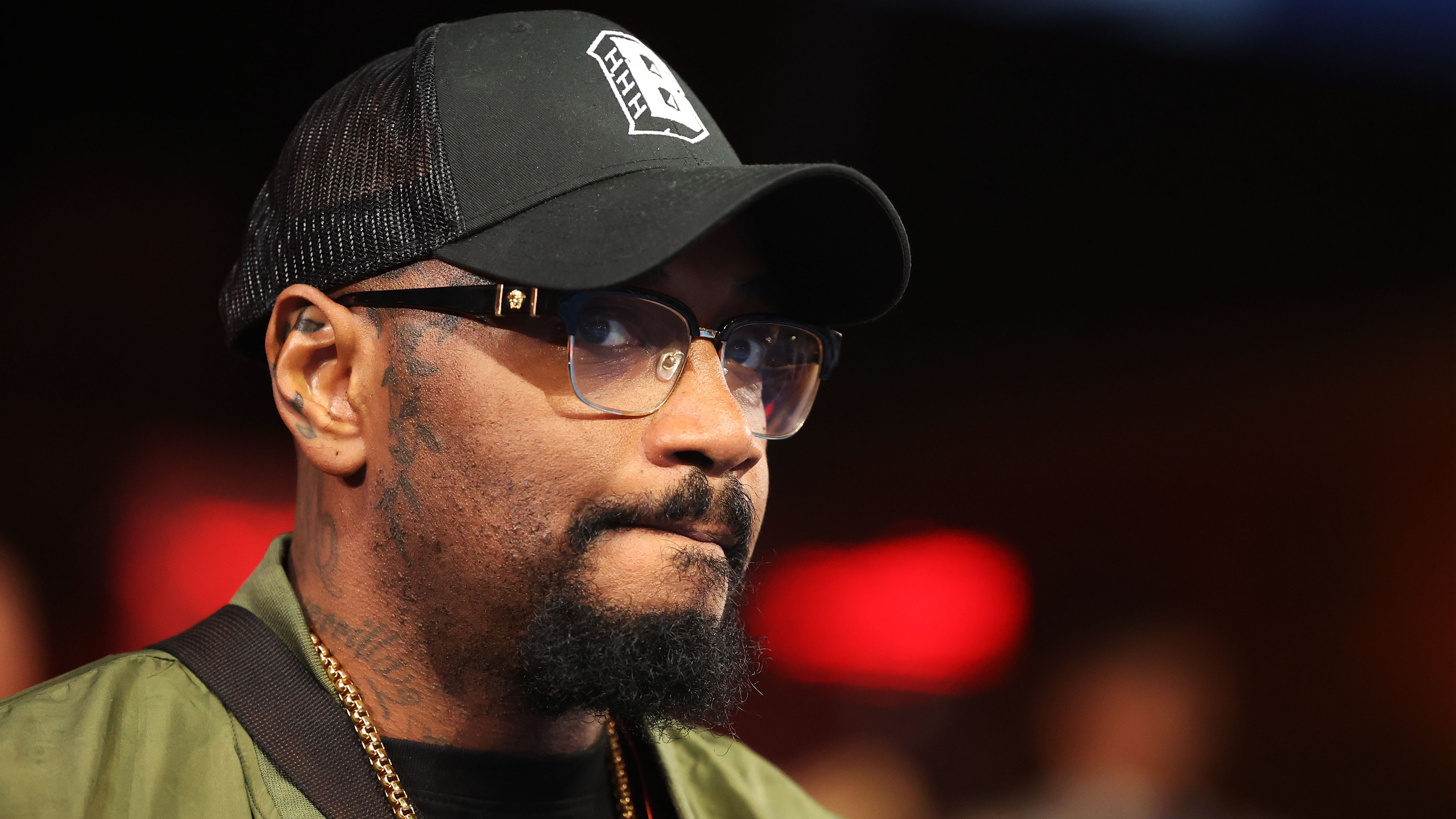 Wayne Rooney to fight Cristiano Ronaldo?! Ex-Man Utd team-mates told to stage 'global event' boxing bout by Kate Scott's husband Malik