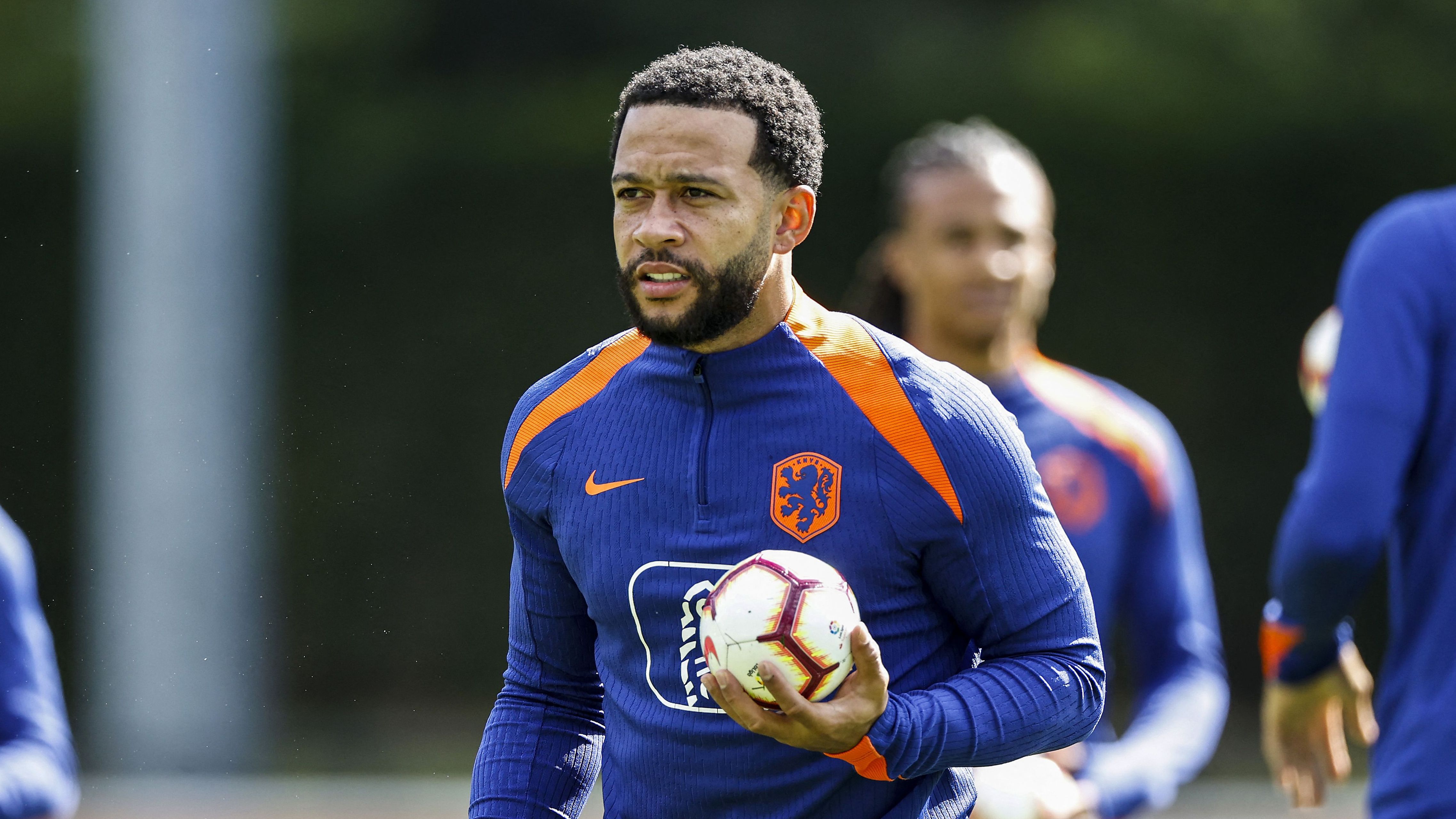 Memphis Depay dropped by Ronald Koeman as Netherlands coach confirms change of plan after stolen passport disrupts ex-Man Utd attacker's travel plans
