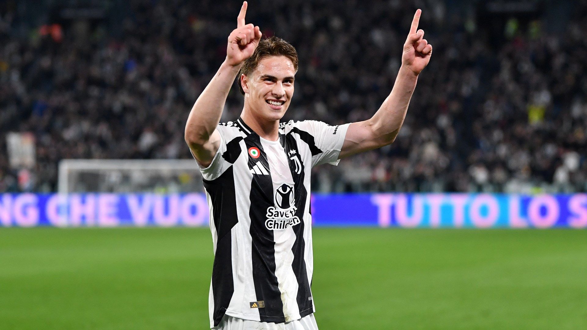 Man Utd ready for Chelsea transfer war with Red Devils willing to offer €90m to land Juventus star