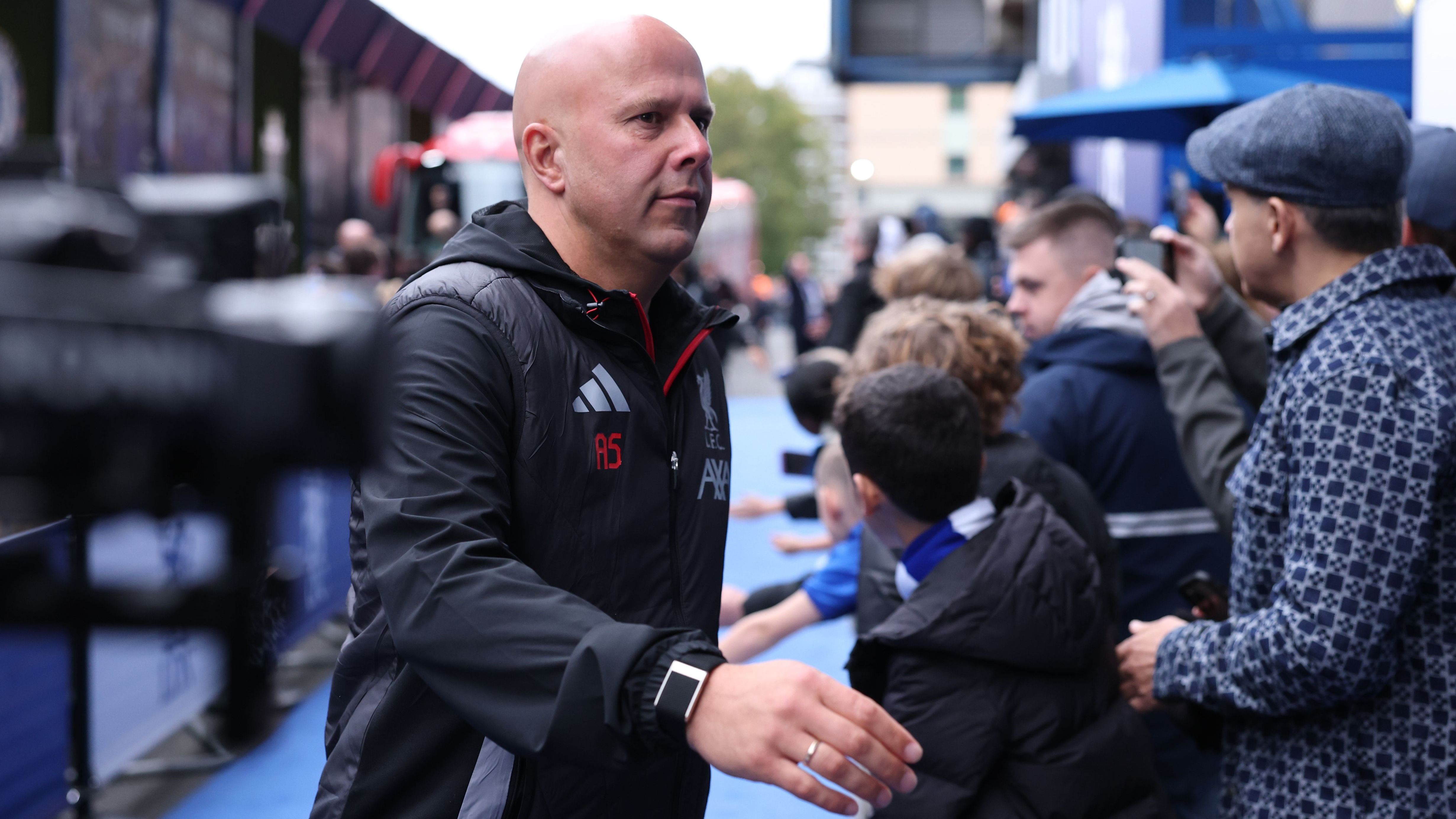 Alexander Isak is to blame! Liverpool striker slammed for 'unprofessional' attitude amid claim he 'owes Newcastle' for refusing to train and play