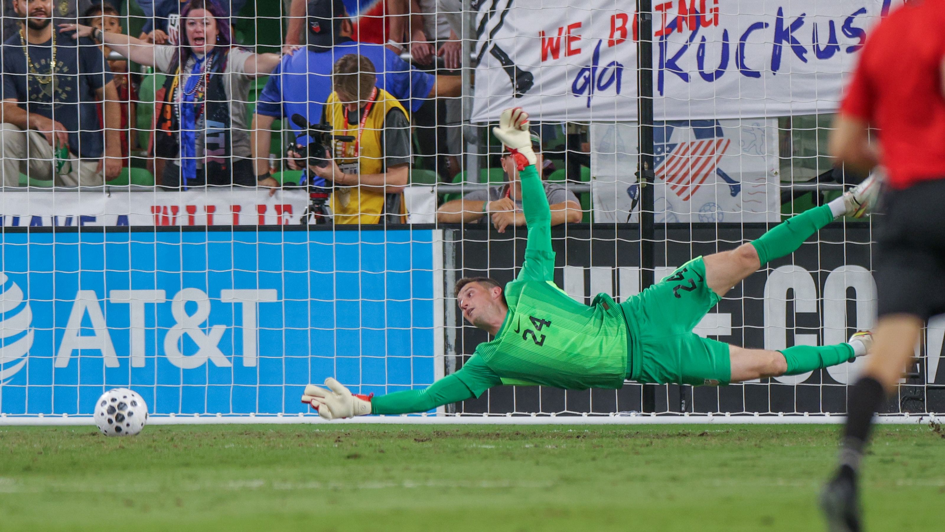 USMNT player ratings vs Ecuador: Folarin Balogun's persistence pays off as he knocks, knocks and finally kicks down door, salvaging draw for Mauricio Pochettino's spotty side