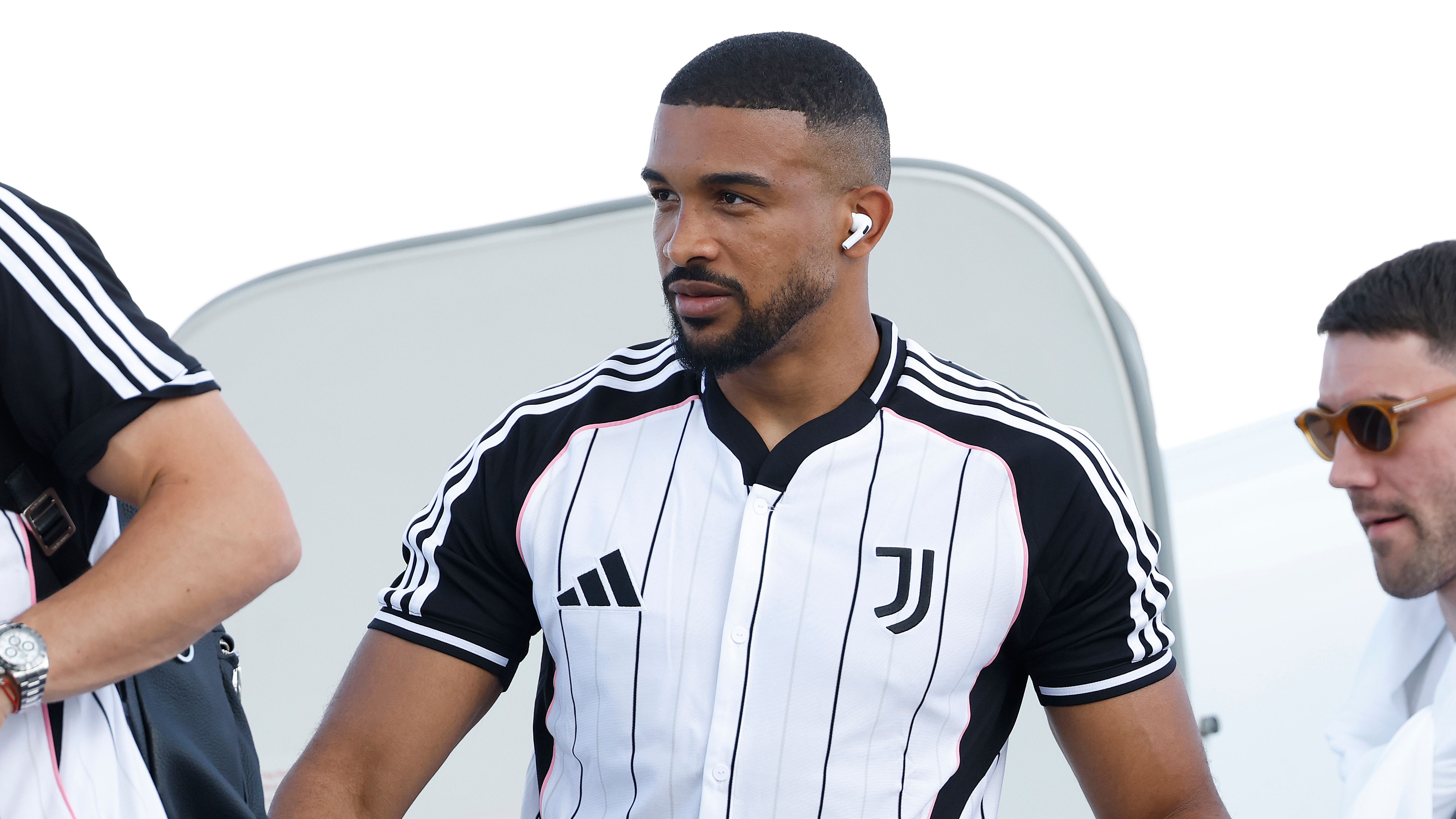 Juventus plot January bid for ex-Inter & PSG defender with Bayern Munich star Kim Min-jae also on radar after Serie A side see injured Bremer ruled out