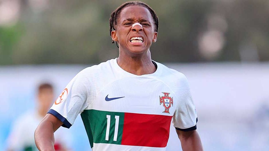 Barcelona keeping tabs on exciting wonderkid as potential replacement for on loan Man Utd star Marcus Rashford