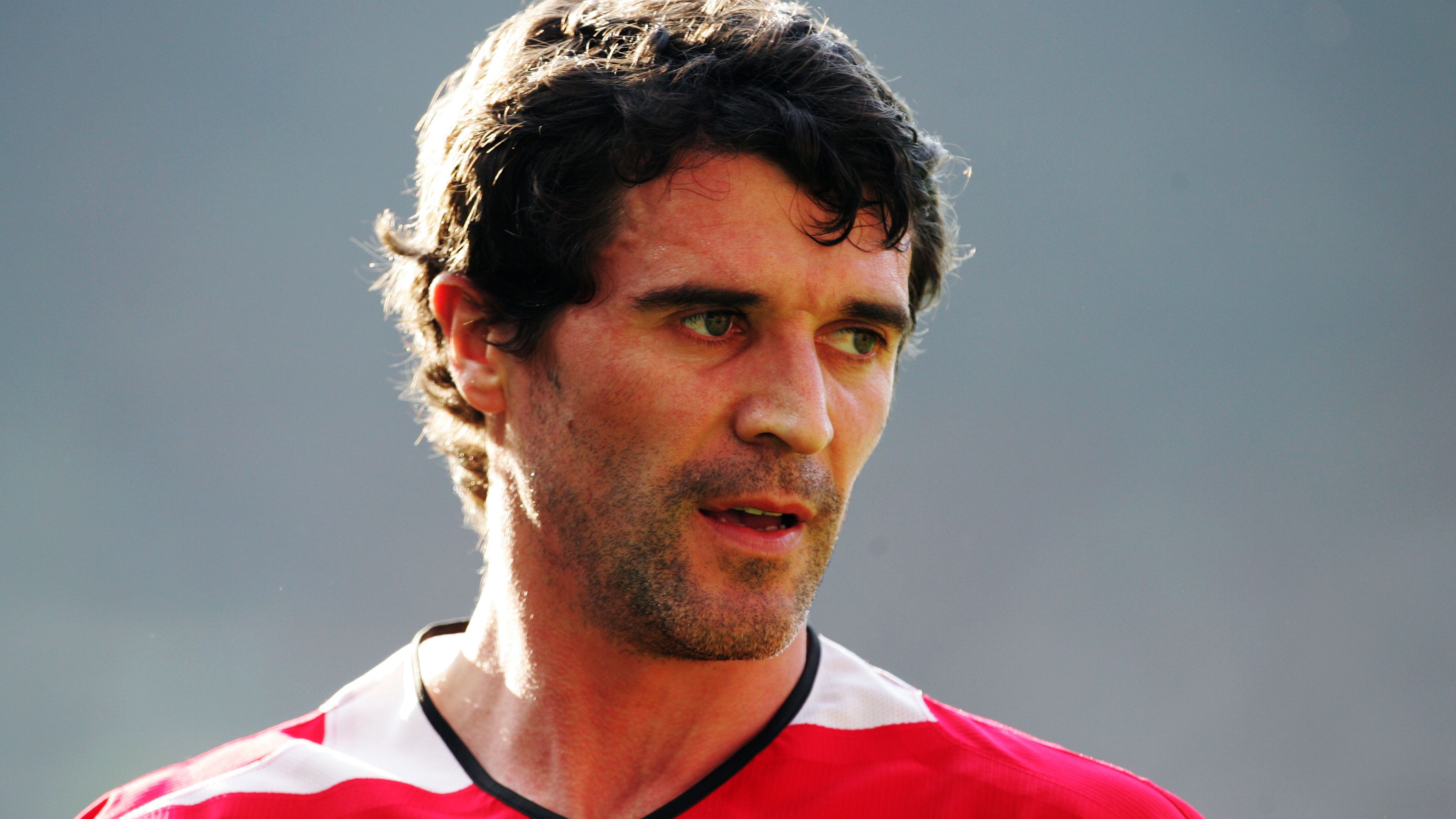 'Could definitely defend himself' - Ex-Man Utd star picks shock name as his hardest team-mate... and it isn't Roy Keane