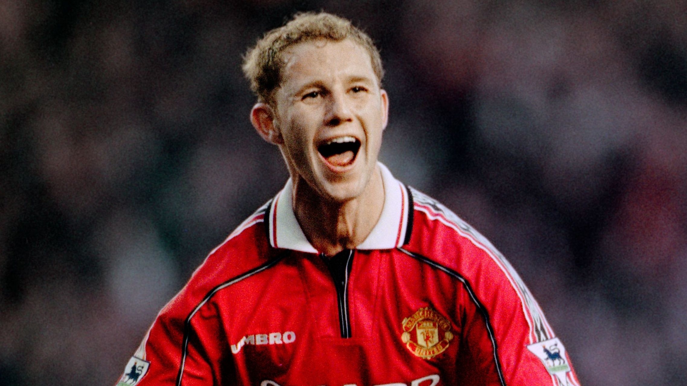 'Could definitely defend himself' - Ex-Man Utd star picks shock name as his hardest team-mate... and it isn't Roy Keane