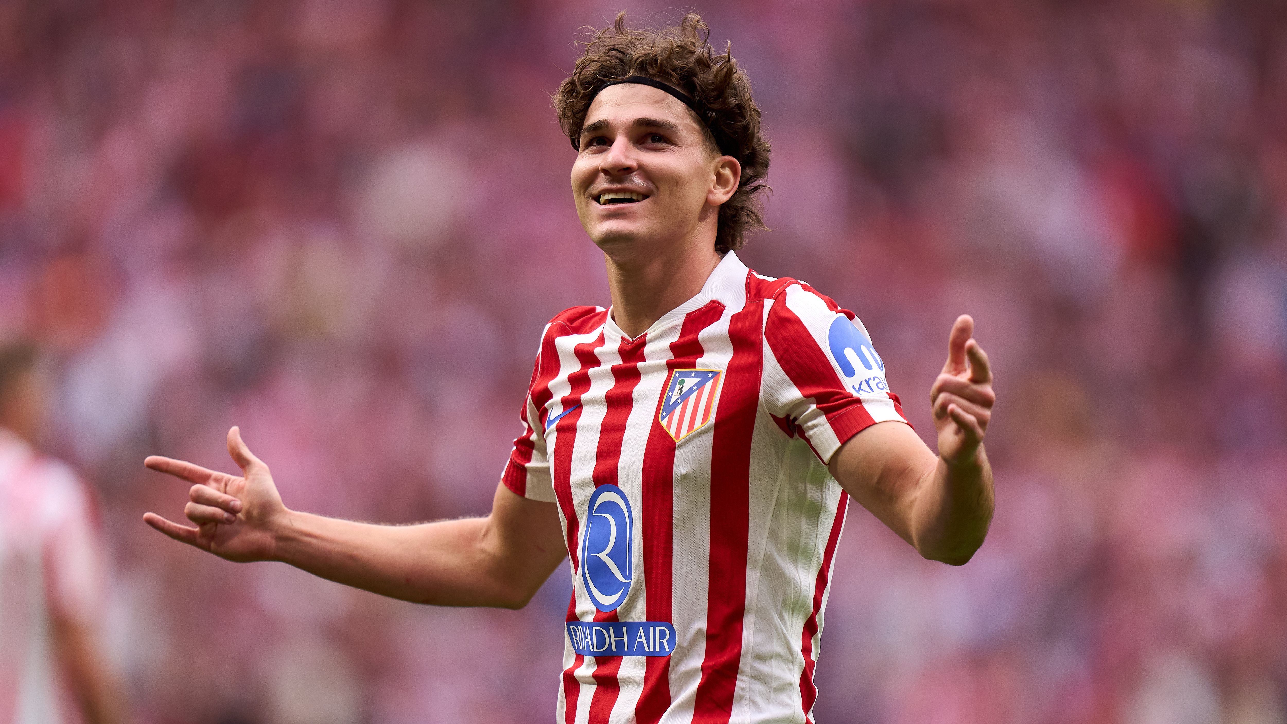 Arsenal should have signed Atletico Madrid star Julian Alvarez over Viktor Gyokeres during summer striker search