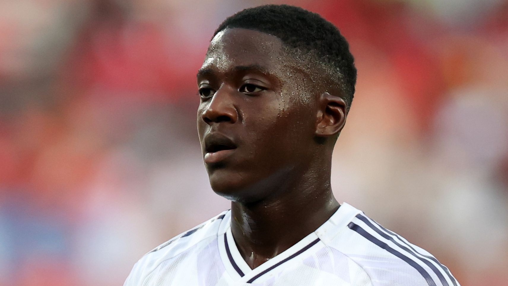 Napoli reignite transfer interest in Man Utd's Kobbie Mainoo after devastating Kevin De Bruyne injury blow - and Serie A giants want out-of-favour midfielder permanently
