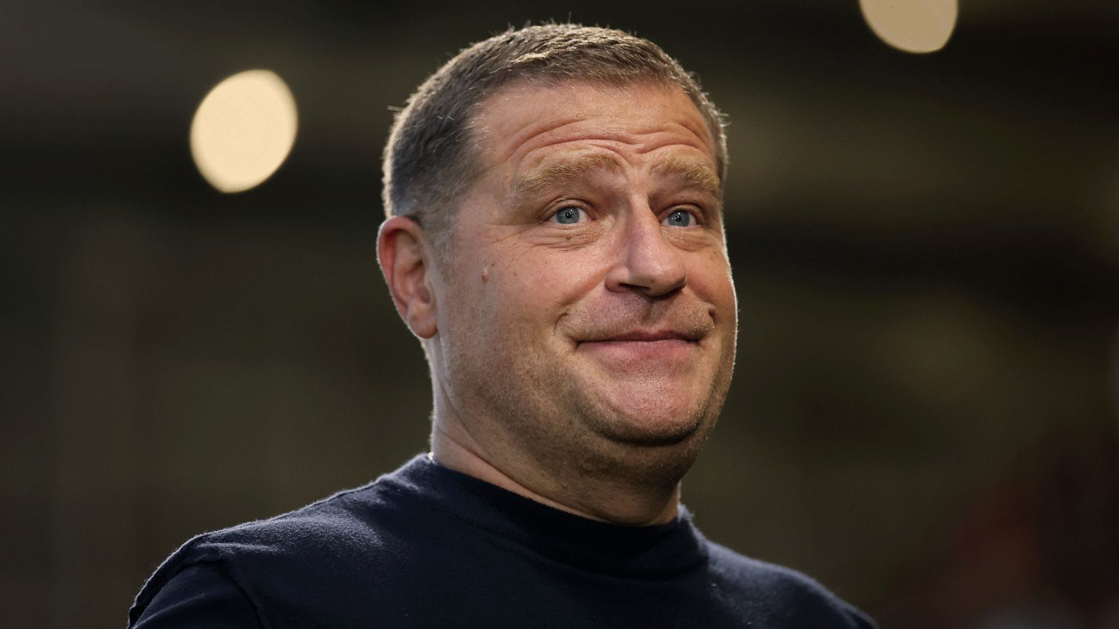 Bayern Munich ready to battle Premier League clubs in race to sign teenage right-back shining for Feyenoord