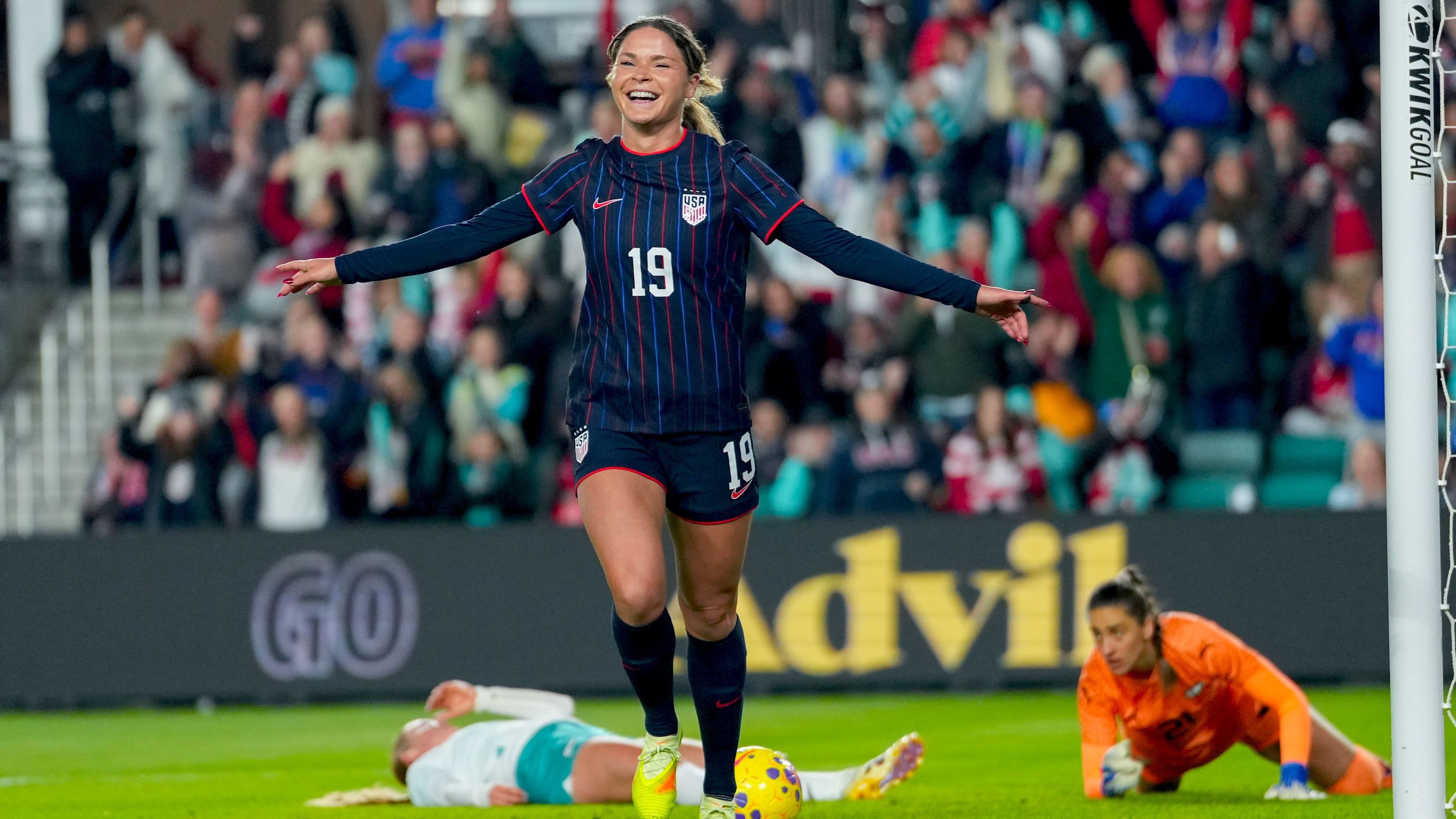 USWNT player ratings vs New Zealand: Six degrees of domination for Emma Hayes' side, as Emma Sears' hat-trick, Catarina Macario's double pace relentless assault