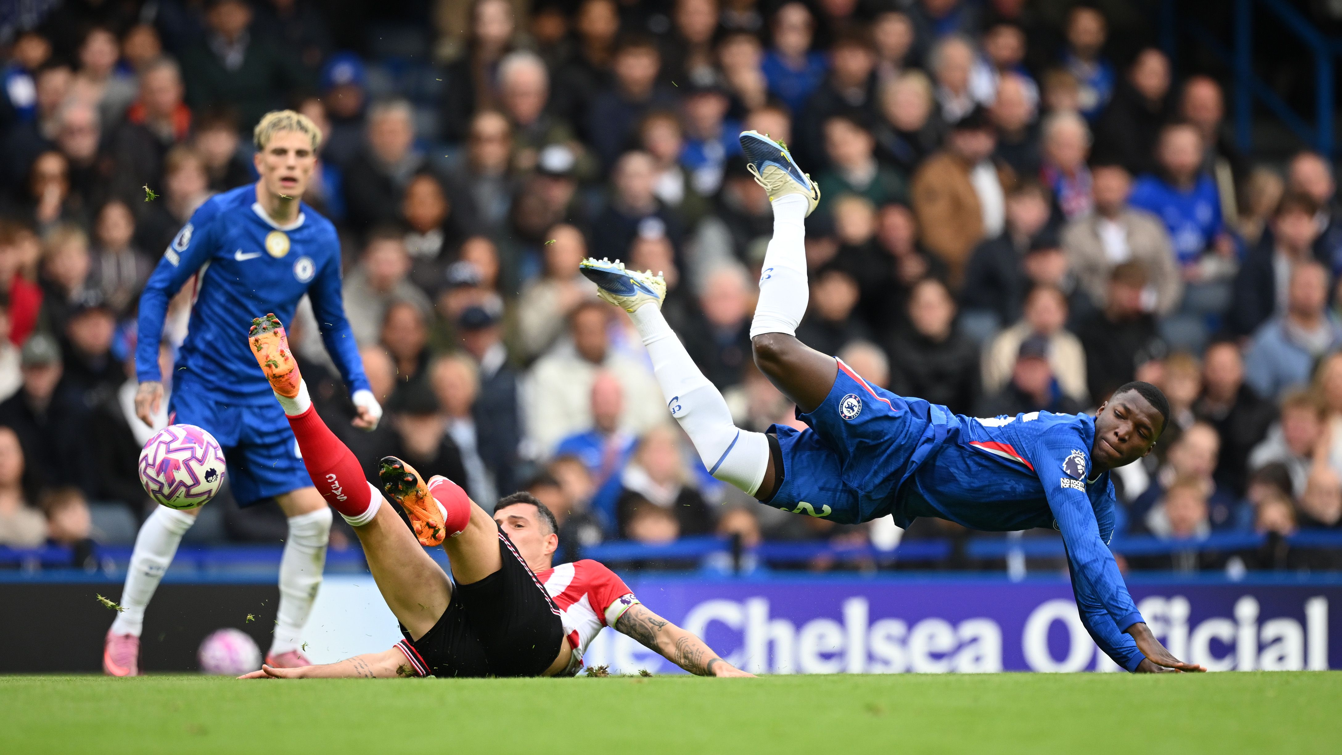 Chelsea player ratings vs Sunderland: When is Cole Palmer back?! Blunt Blues lose in last minute as Alejandro Garnacho's first goal for club counts for nothing