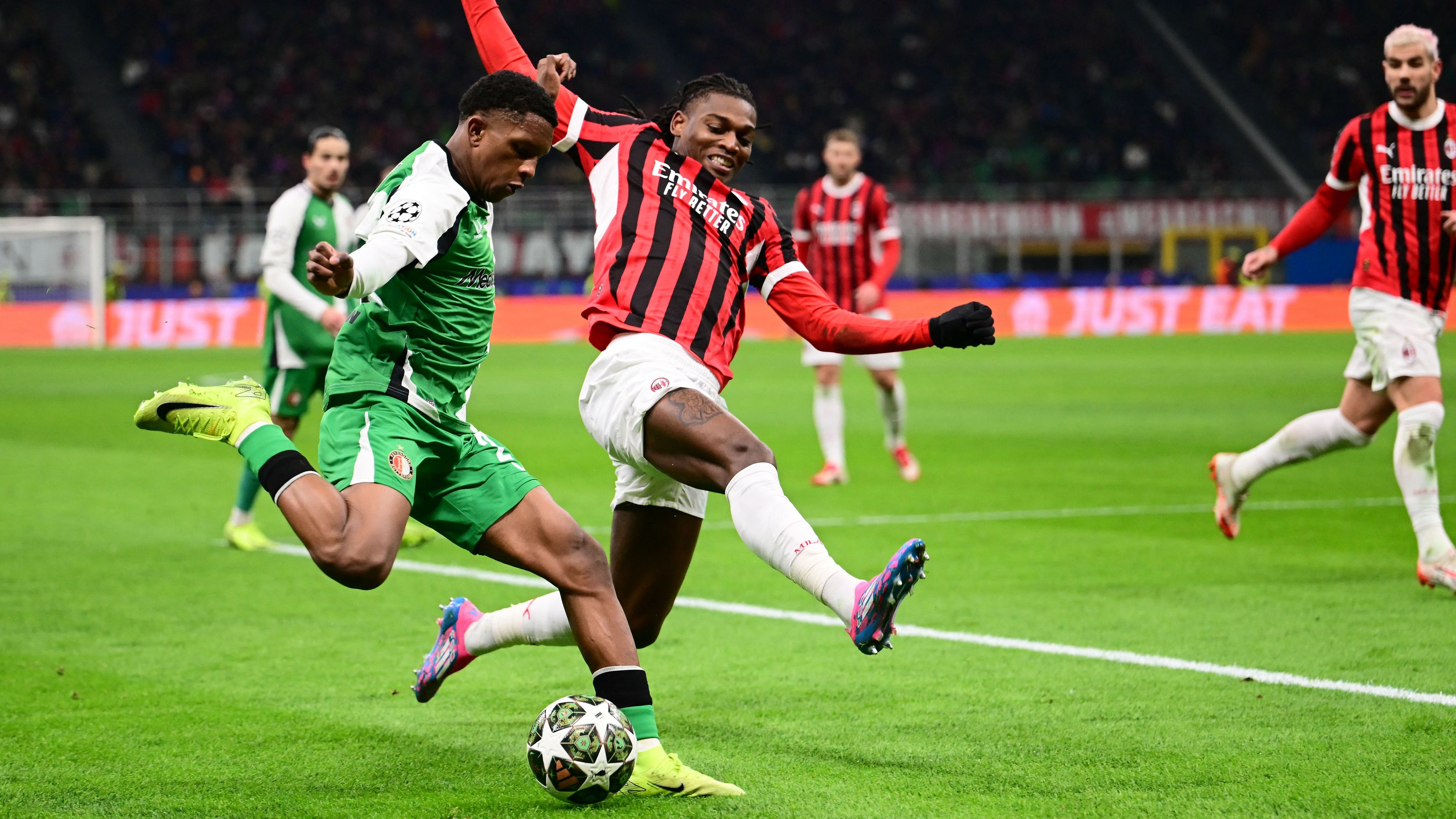 Feyenoord youngster reveals teasing from team-mates over transfer rumours amid Bayern Munich and Arsenal interest