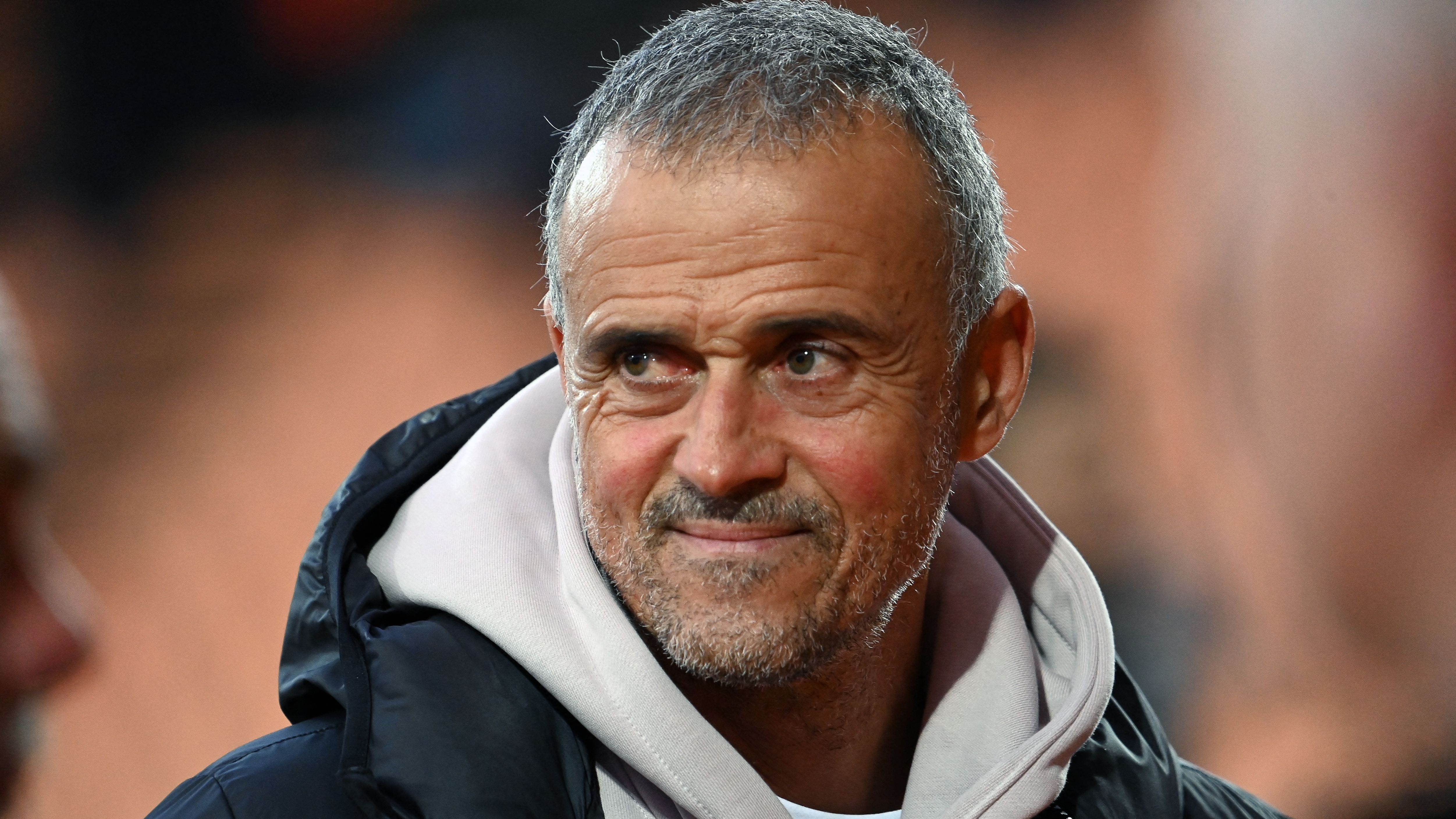 PSG keeping close eye on Barcelona defender as Luis Enrique targets reunion with his former star in January