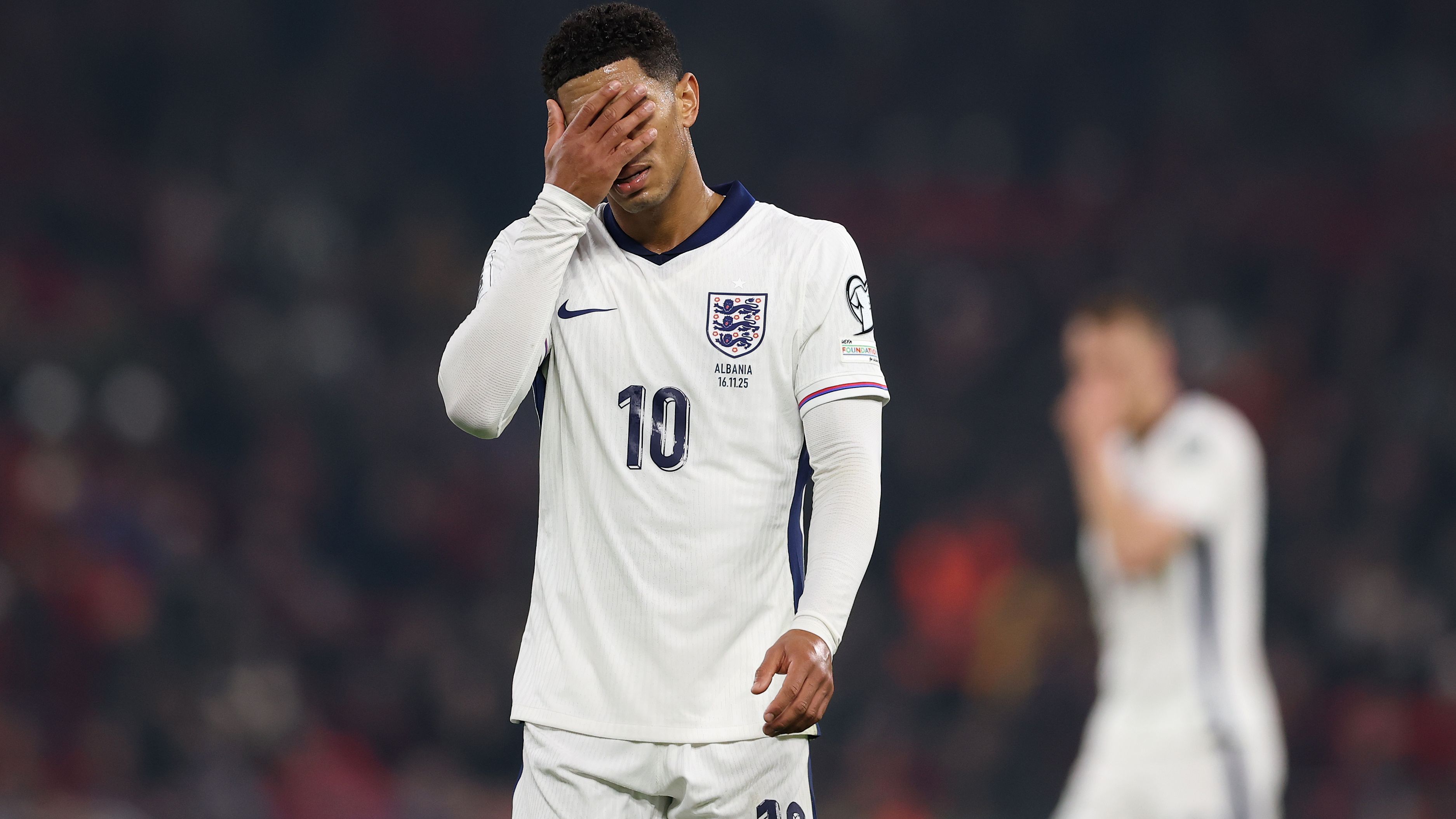 Anthony Joshua offers blunt advice to Jude Bellingham after media attack on England star