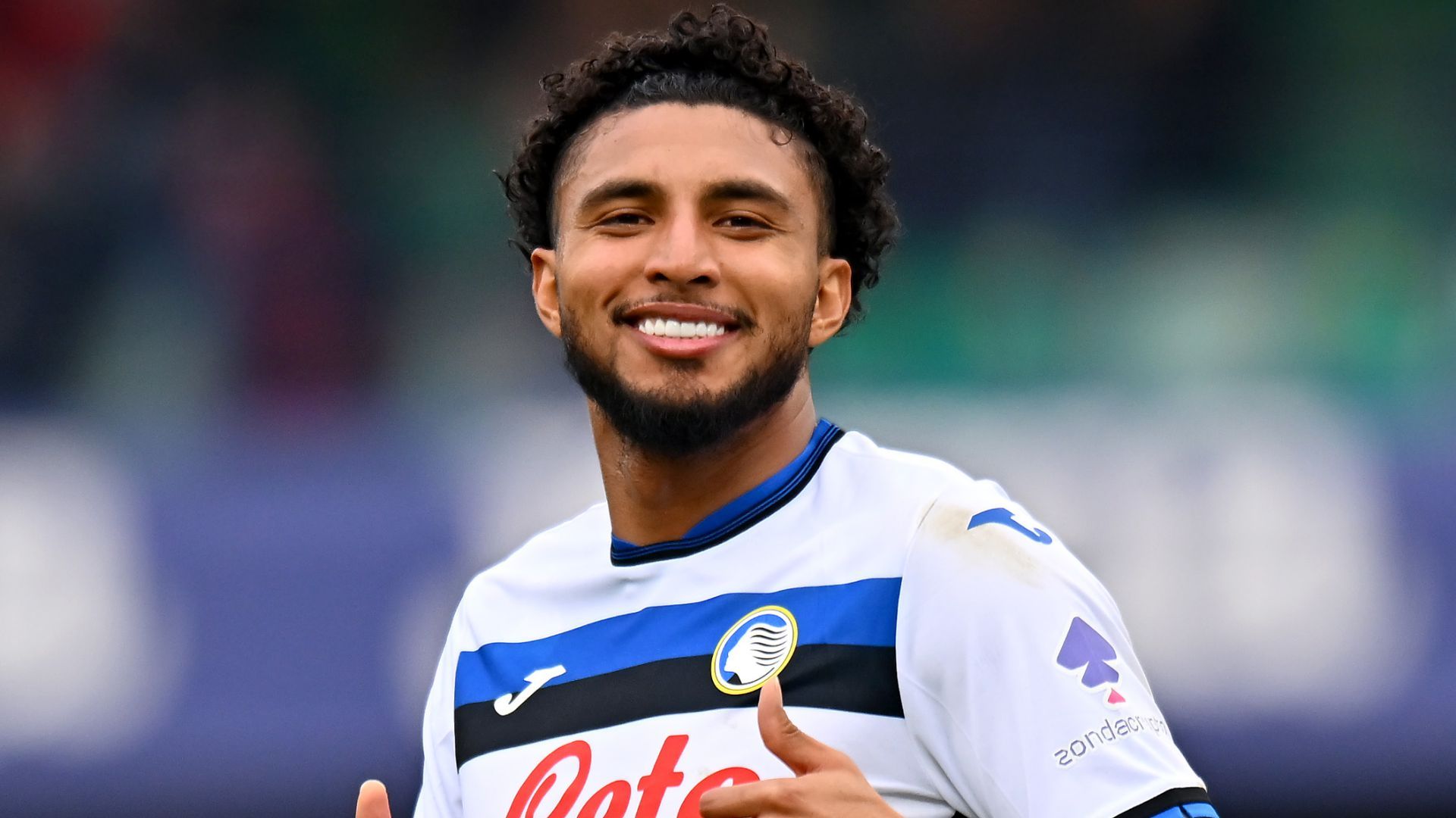 Man Utd told they could land long-term midfield target for just €40m as January transfer window looms